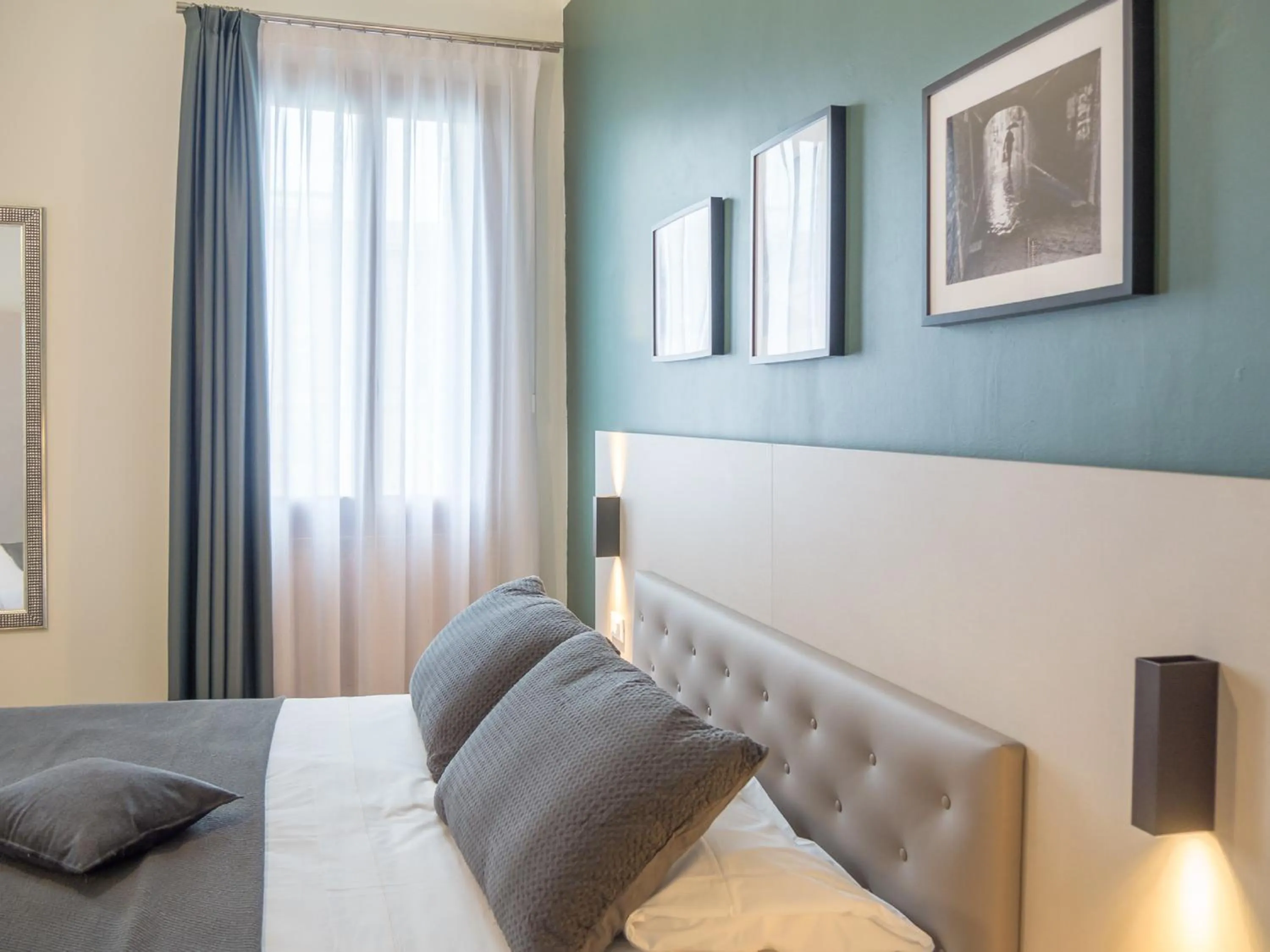 Bedroom, Bed in Grand Canal Suite by Wonderful Italy