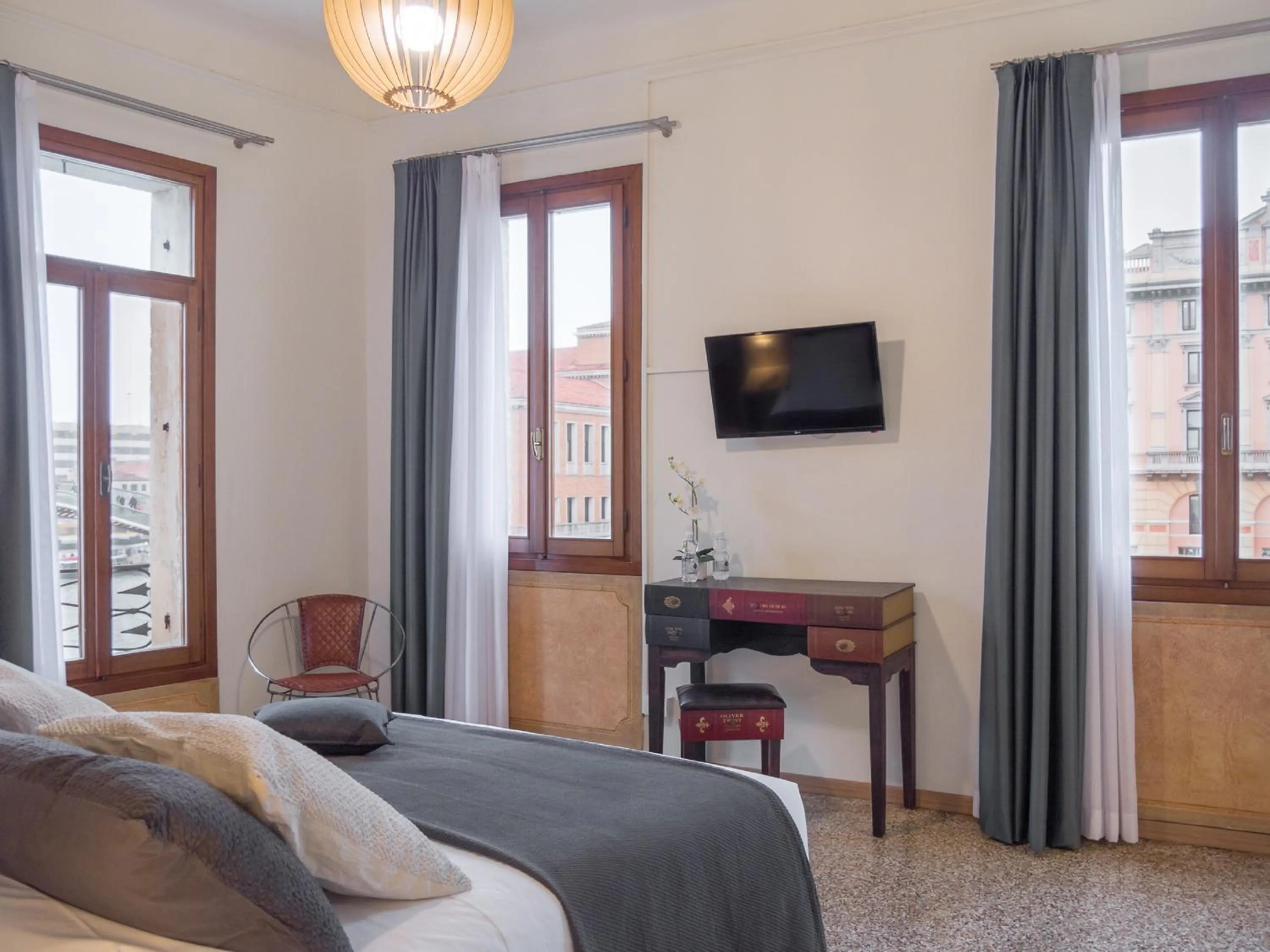 Bedroom, Bed in Grand Canal Suite by Wonderful Italy