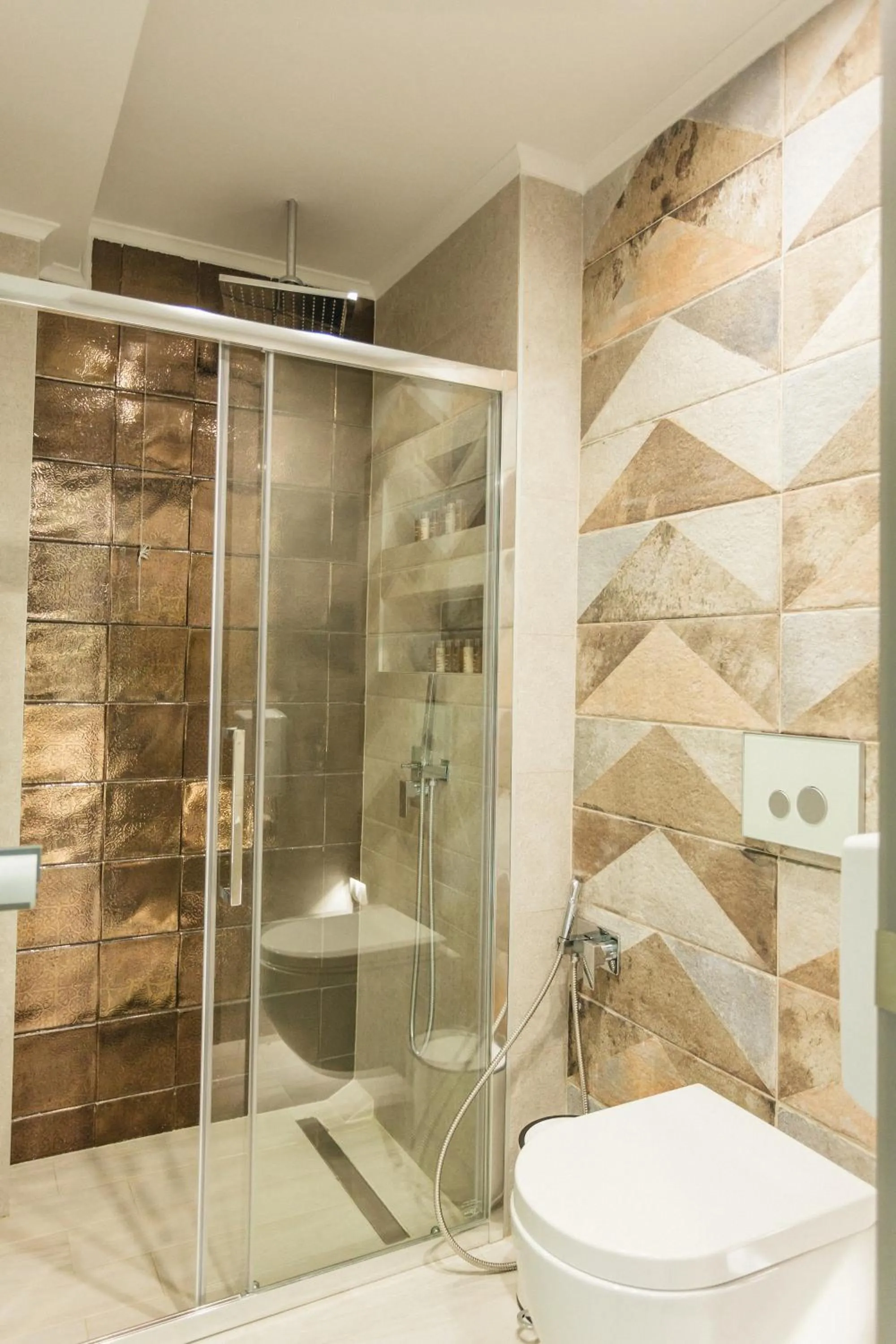 Blue Carpet Luxury Suites