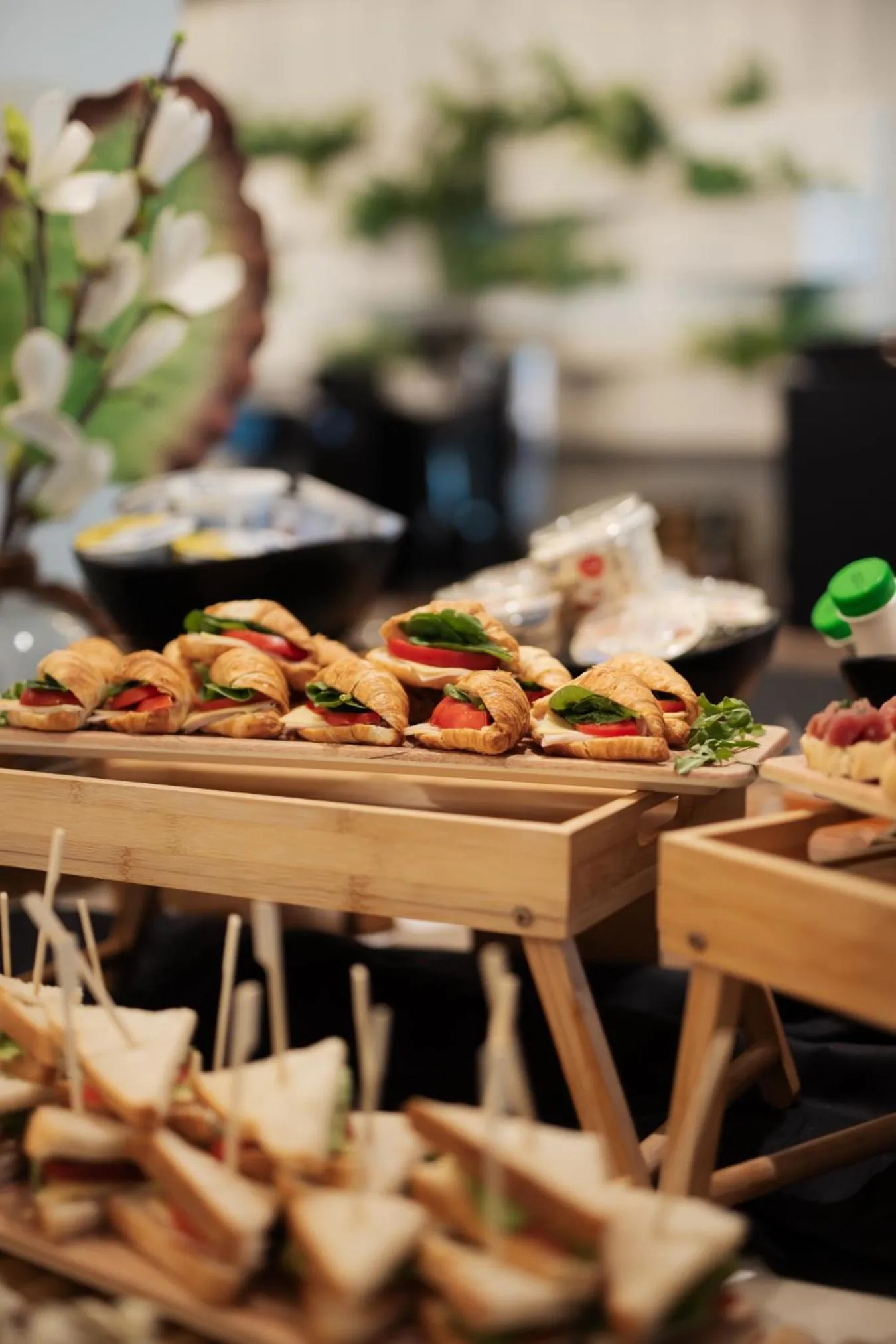 Restaurant/places to eat in Blue Carpet Luxury Suites