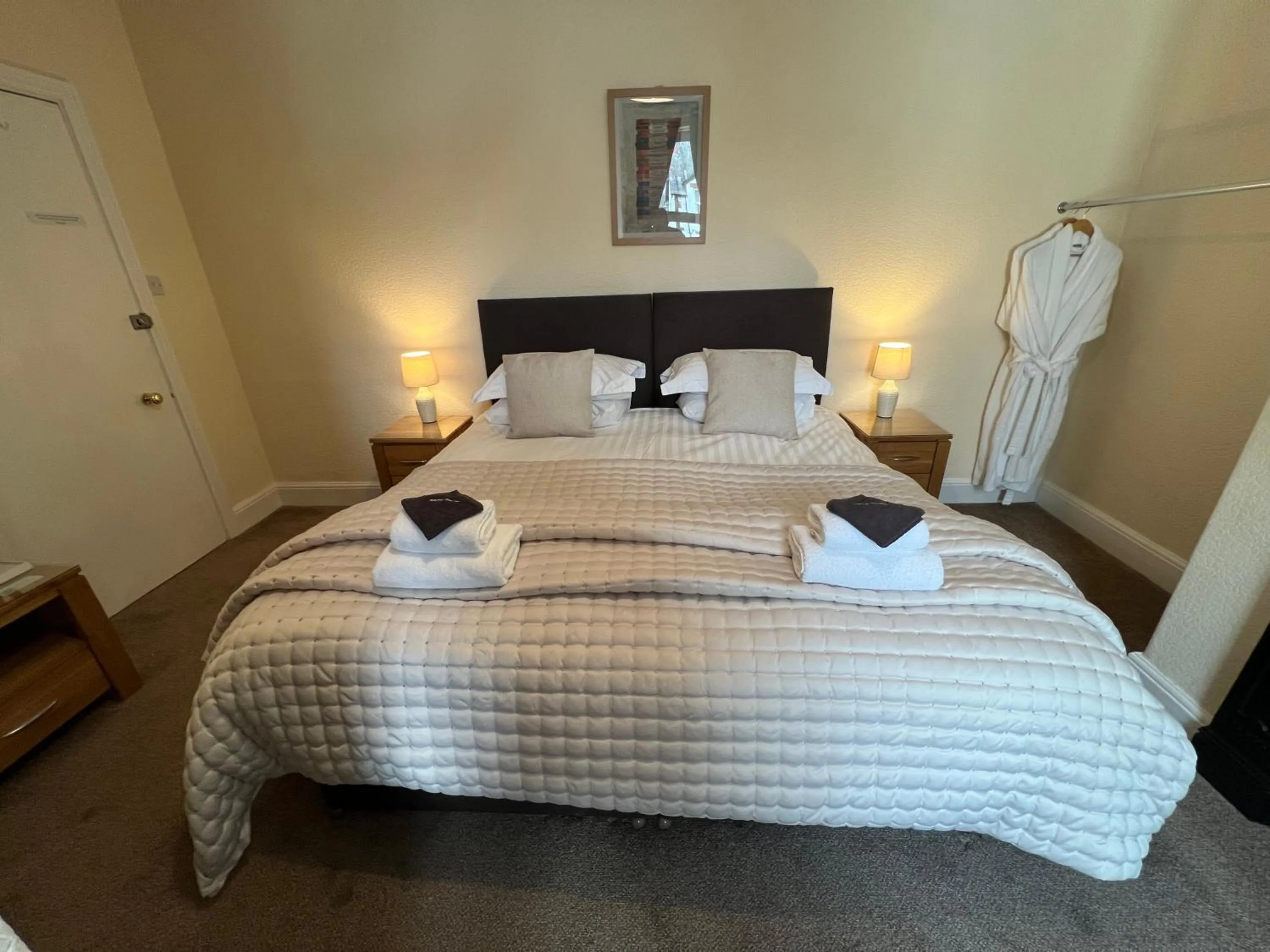 Bed in Dolly Waggon Guest House