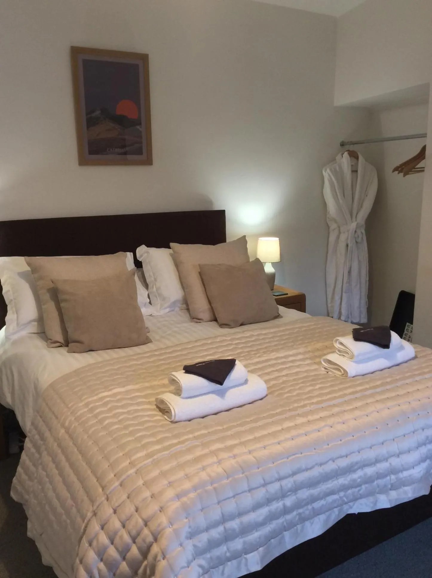 Bed in Dolly Waggon Guest House