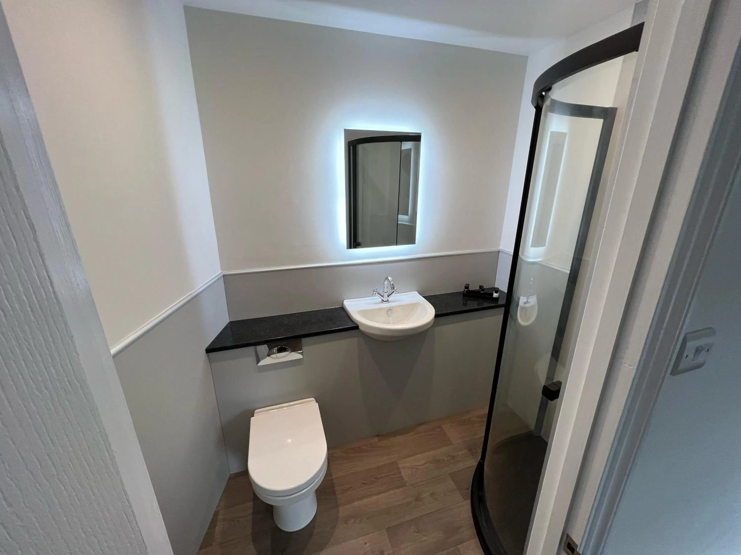 Bathroom in Dolly Waggon Guest House
