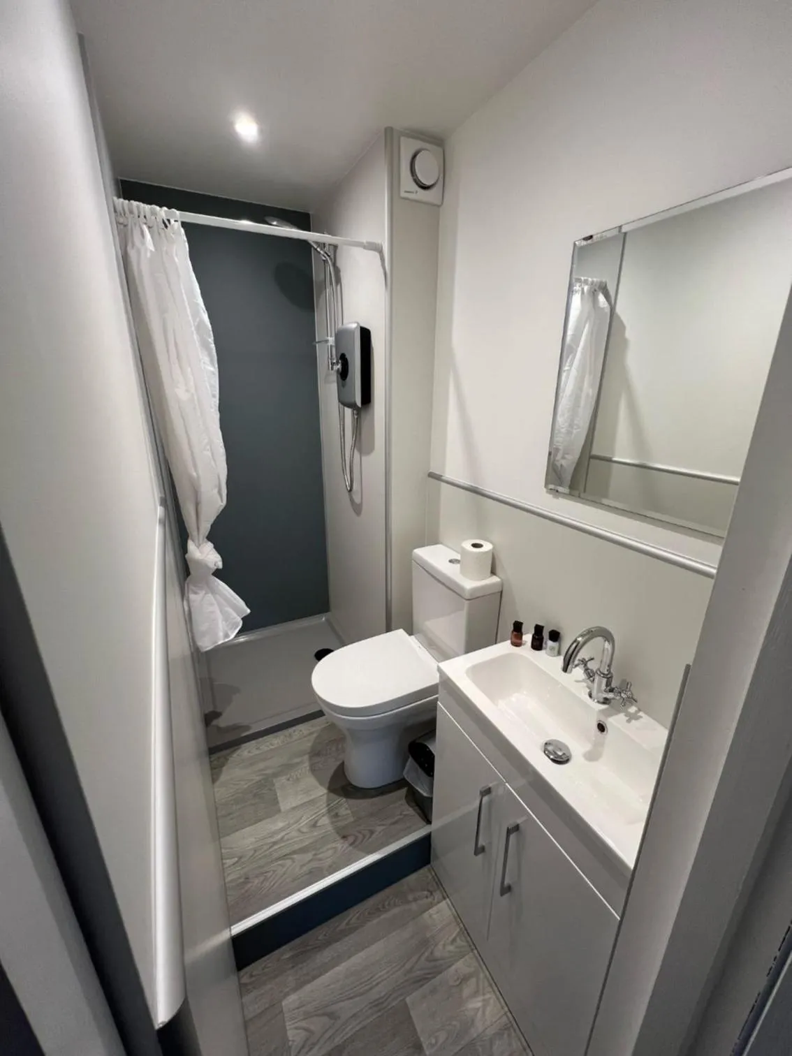 Dolly Waggon Guest House