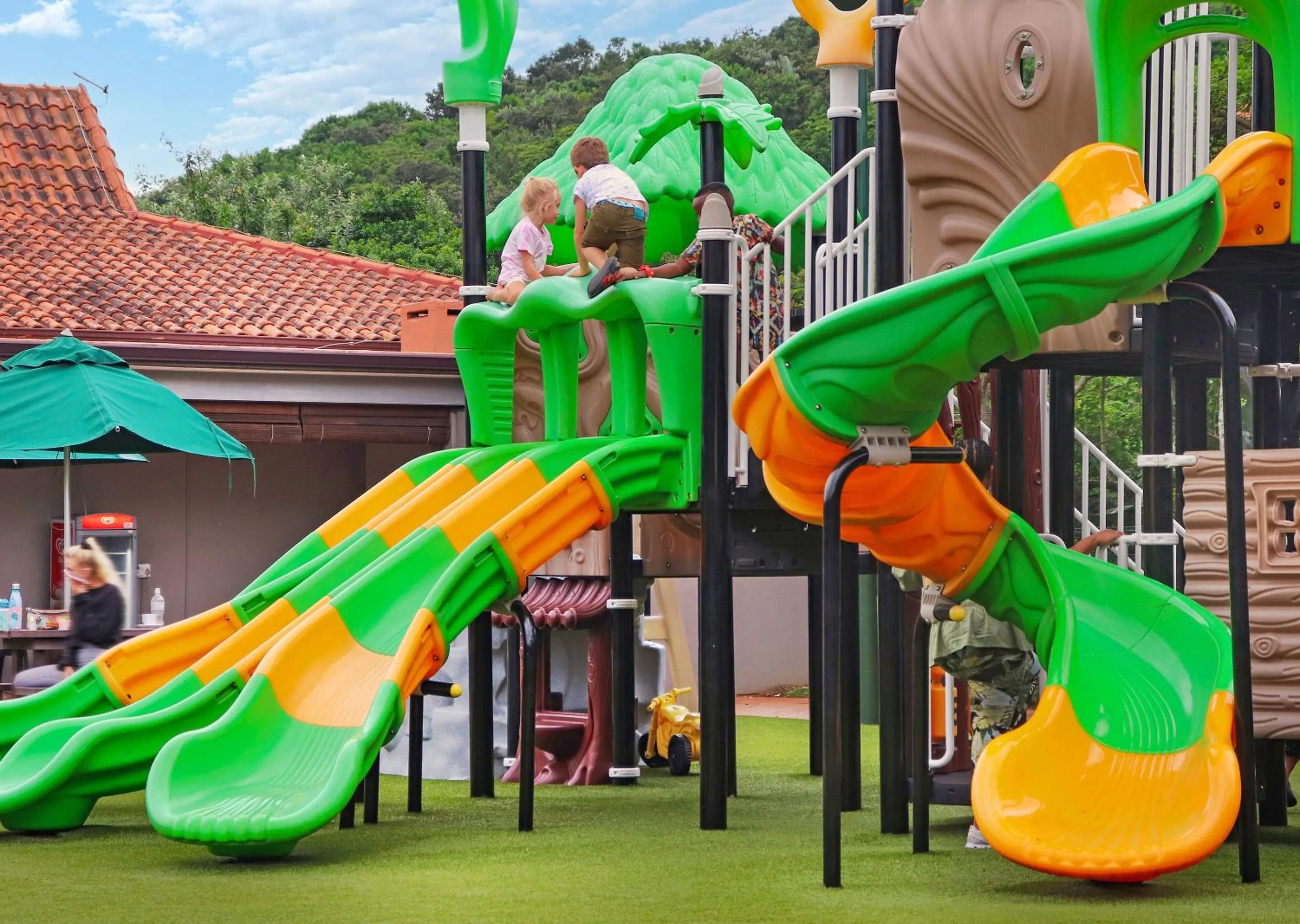 People in Zimbali Lodge by Dream Resorts