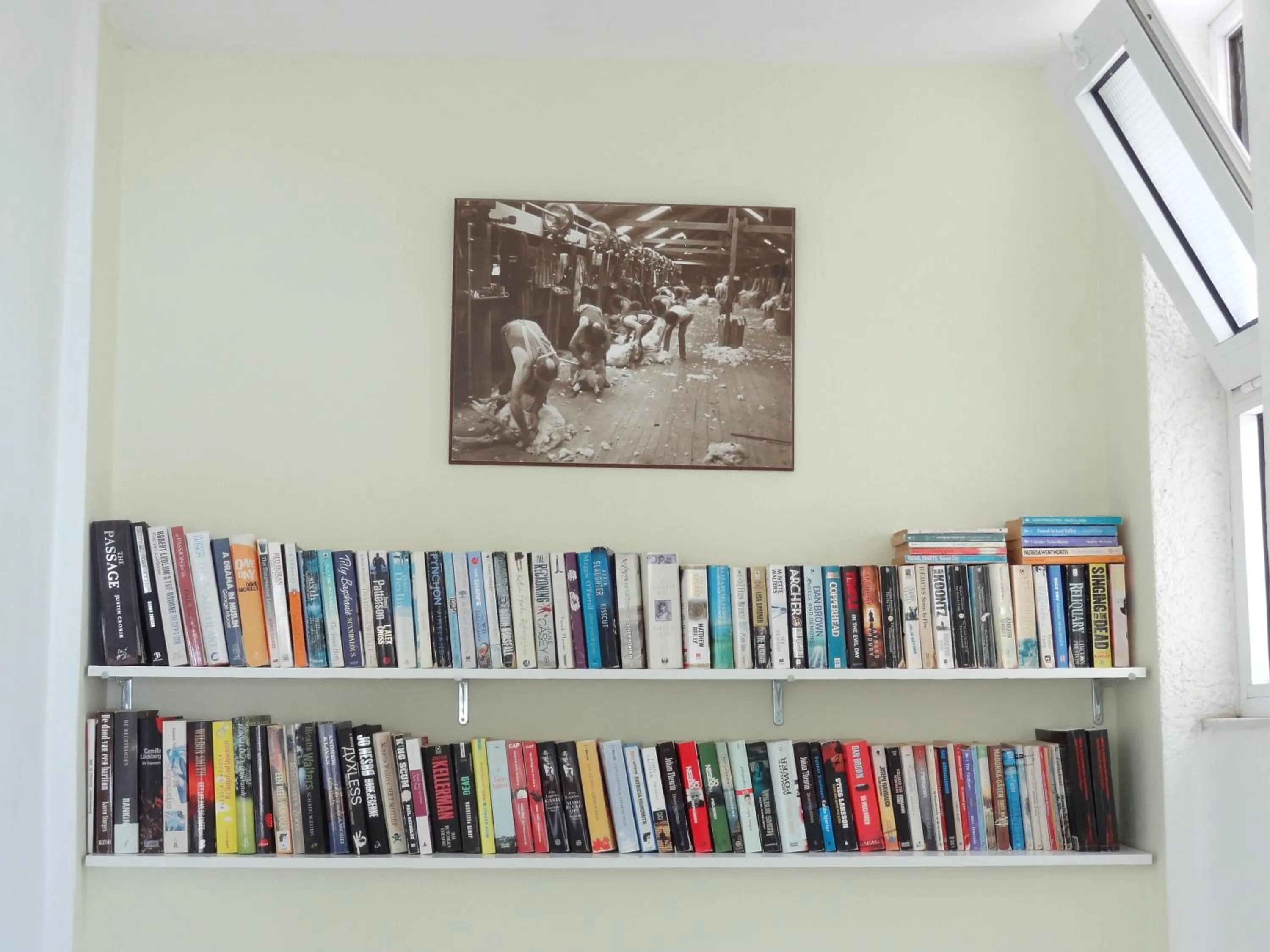 Library in Michalis Studios & Apartments