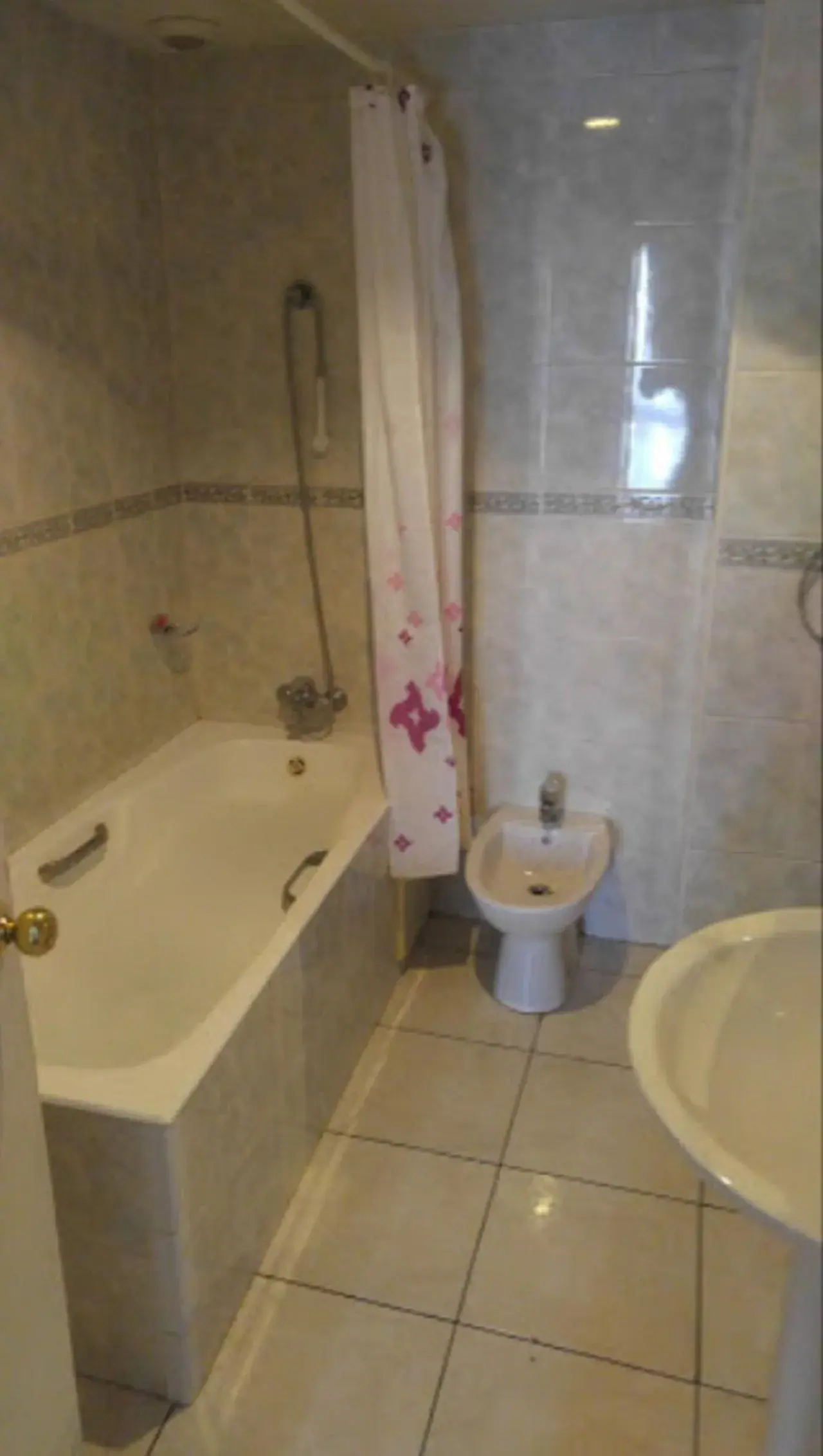 Bathroom in Hotel El Biar Bathroom in Hotel El Biar