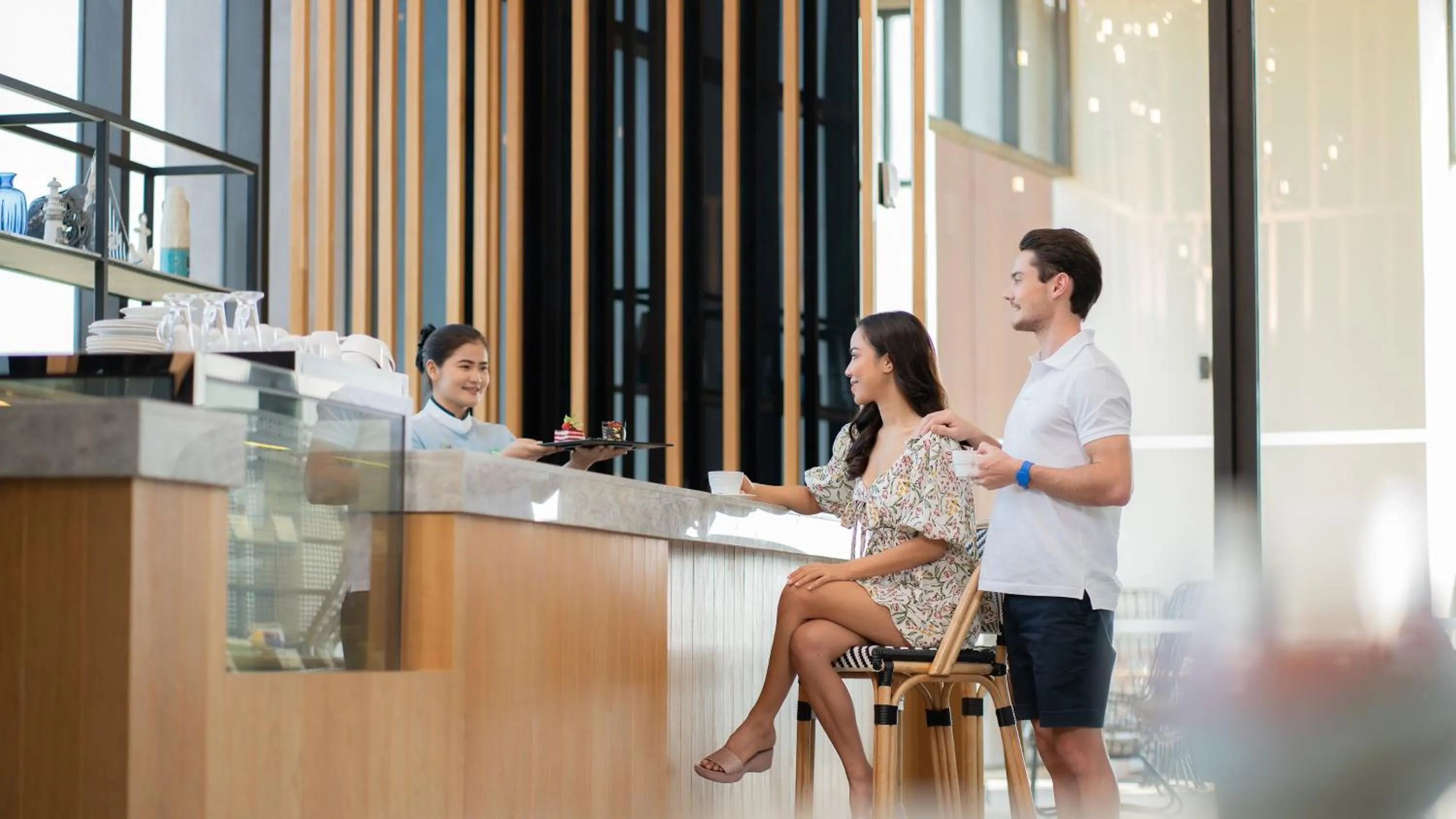 Lounge or bar in Holiday Inn Resort Vana Nava Hua Hin by IHG