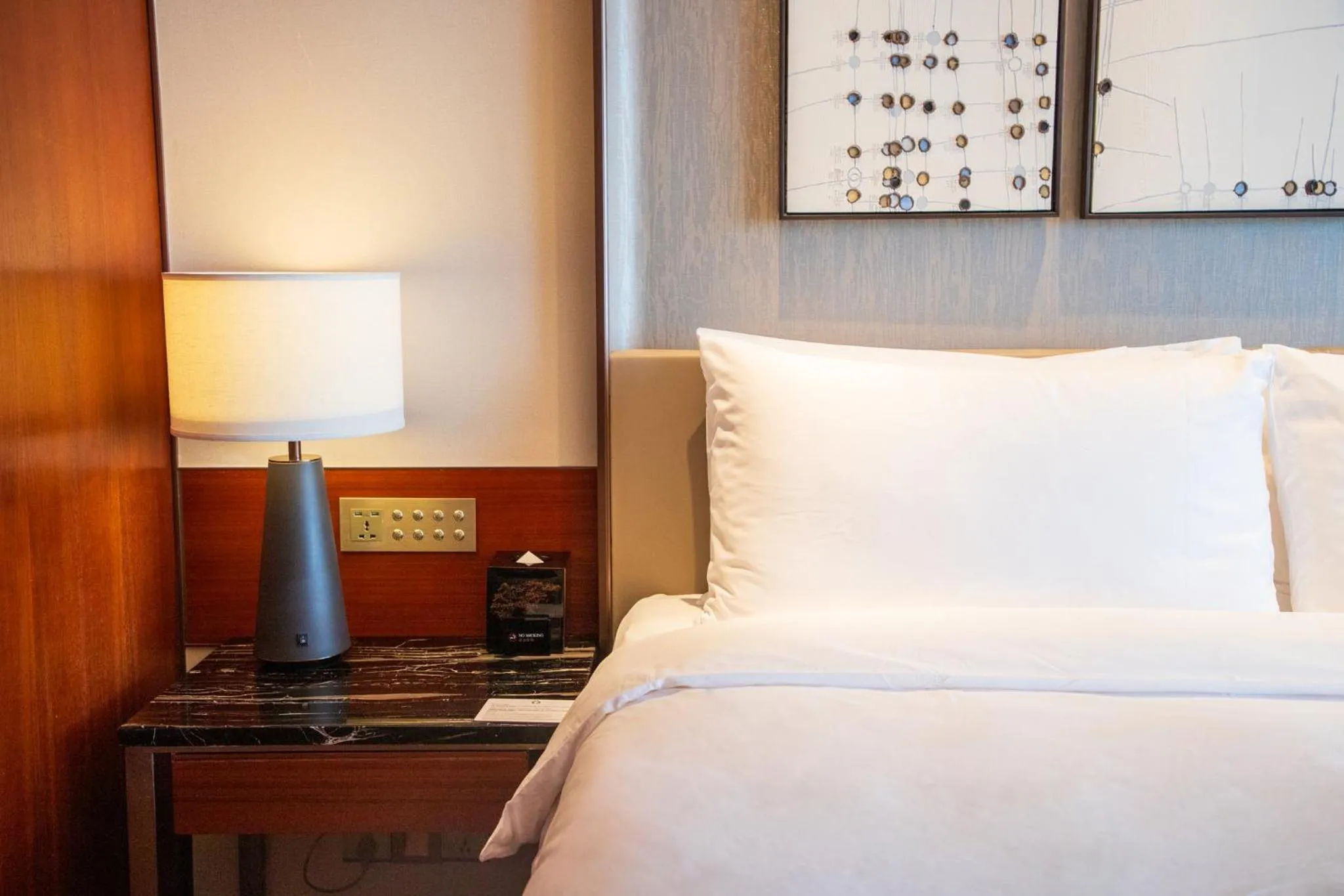 Photo of the whole room, Bed in InterContinental Guangzhou Exhibition Center by IHG