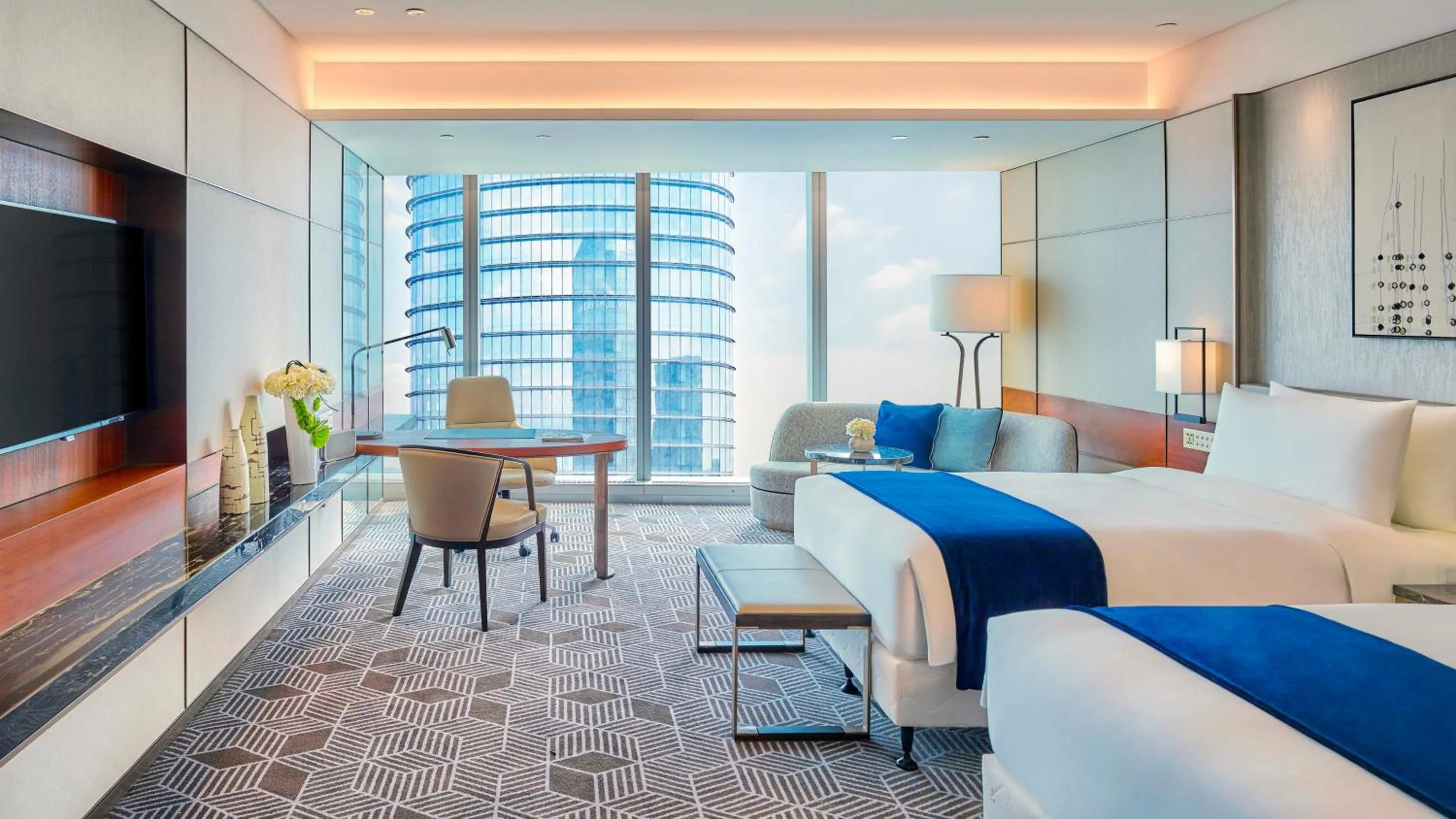 Photo of the whole room, Bed in InterContinental Guangzhou Exhibition Center by IHG