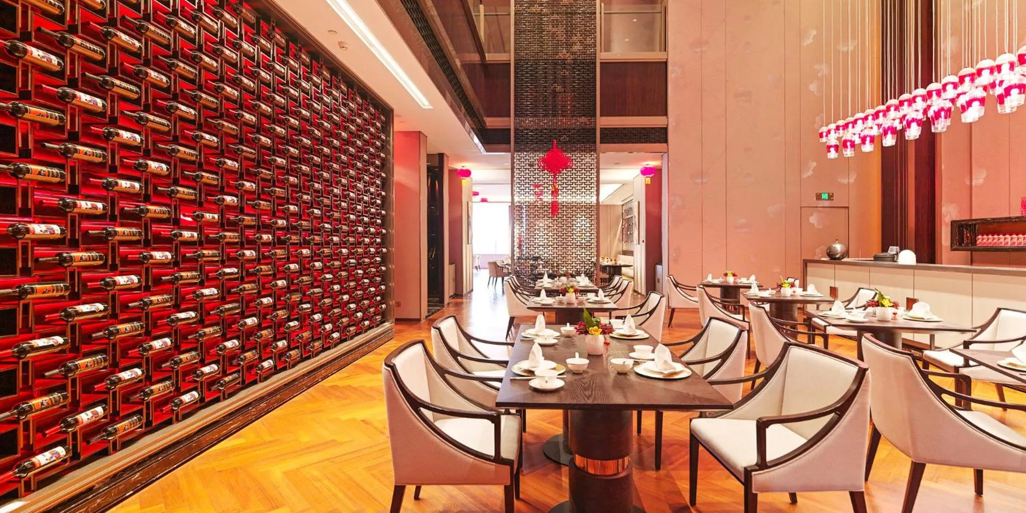 Restaurant/places to eat in InterContinental Guangzhou Exhibition Center by IHG