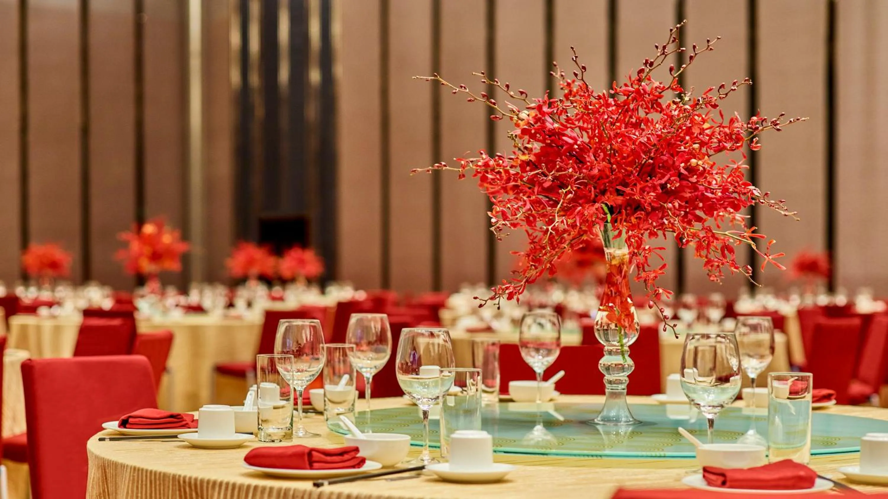 Banquet/Function facilities in InterContinental Guangzhou Exhibition Center by IHG