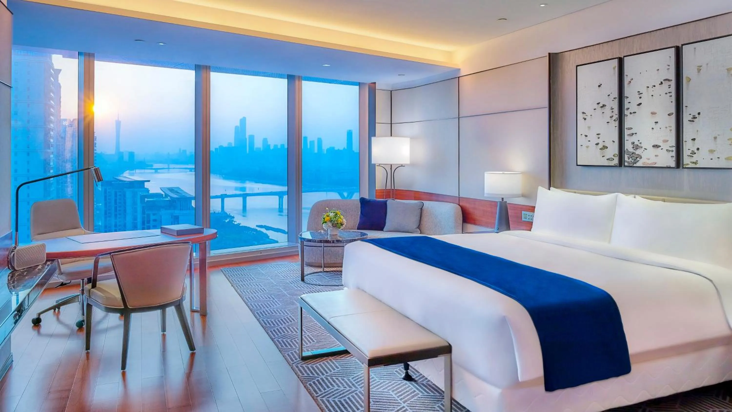 Photo of the whole room, Bed in InterContinental Guangzhou Exhibition Center by IHG