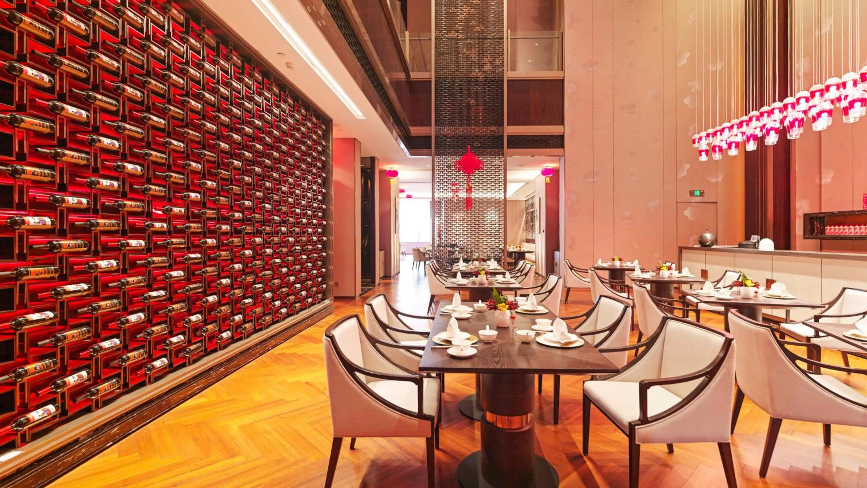 Restaurant/places to eat in InterContinental Guangzhou Exhibition Center by IHG