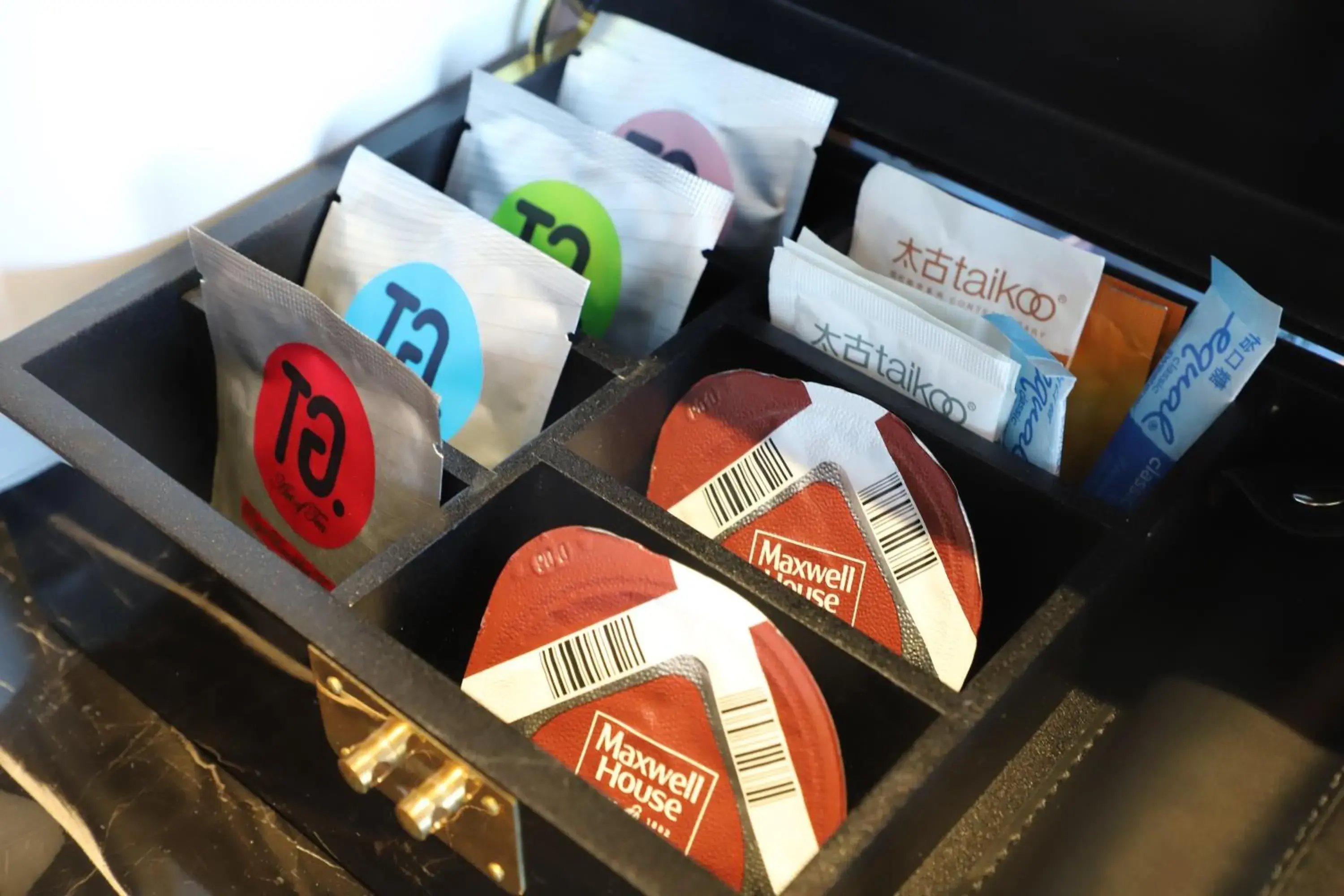 2 Twin Beds Classic City View in InterContinental Guangzhou Exhibition Center by IHG 2 Twin Beds Classic City View in InterContinental Guangzhou Exhibition Center by IHG