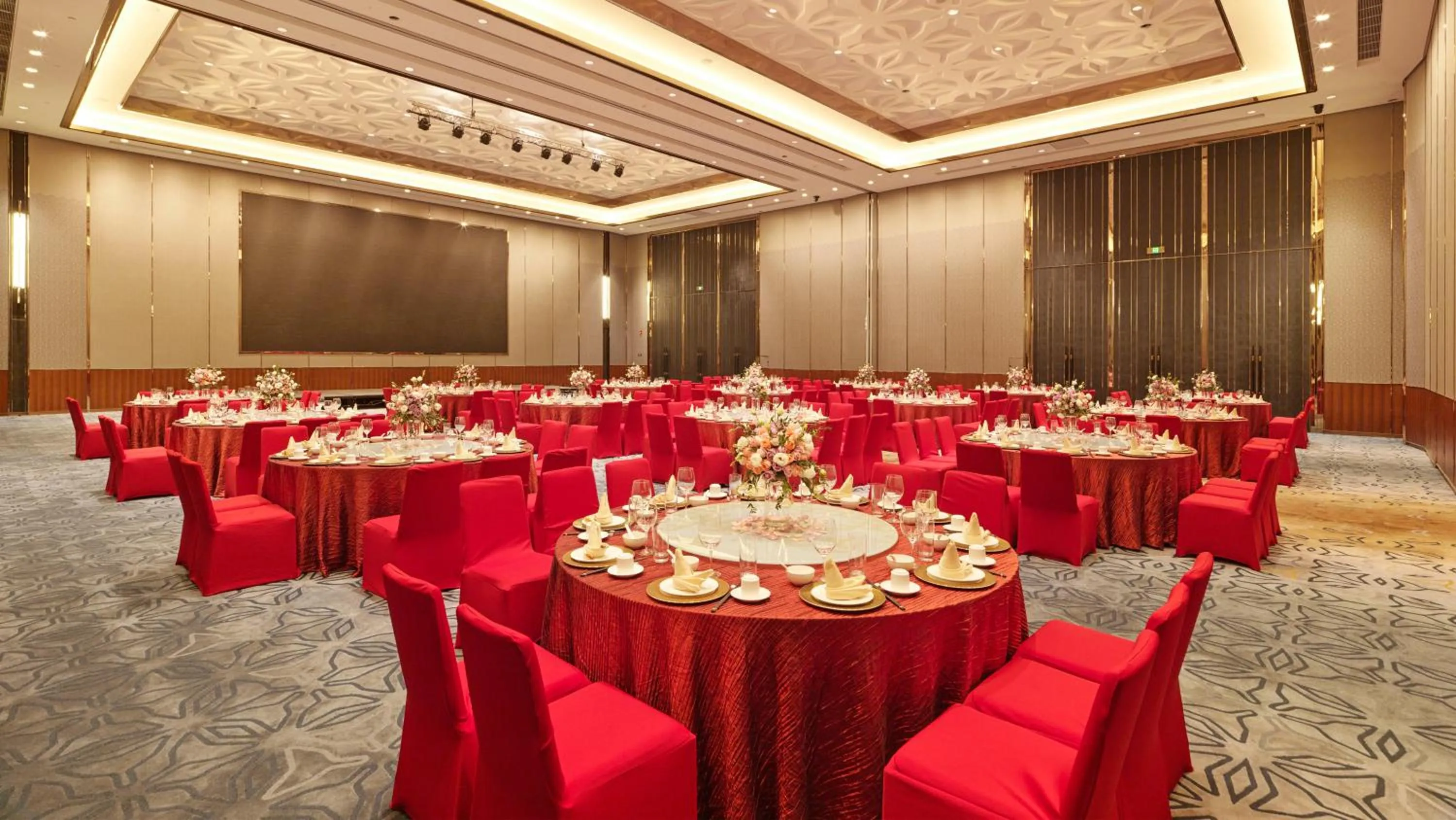 Banquet/Function facilities in InterContinental Guangzhou Exhibition Center by IHG