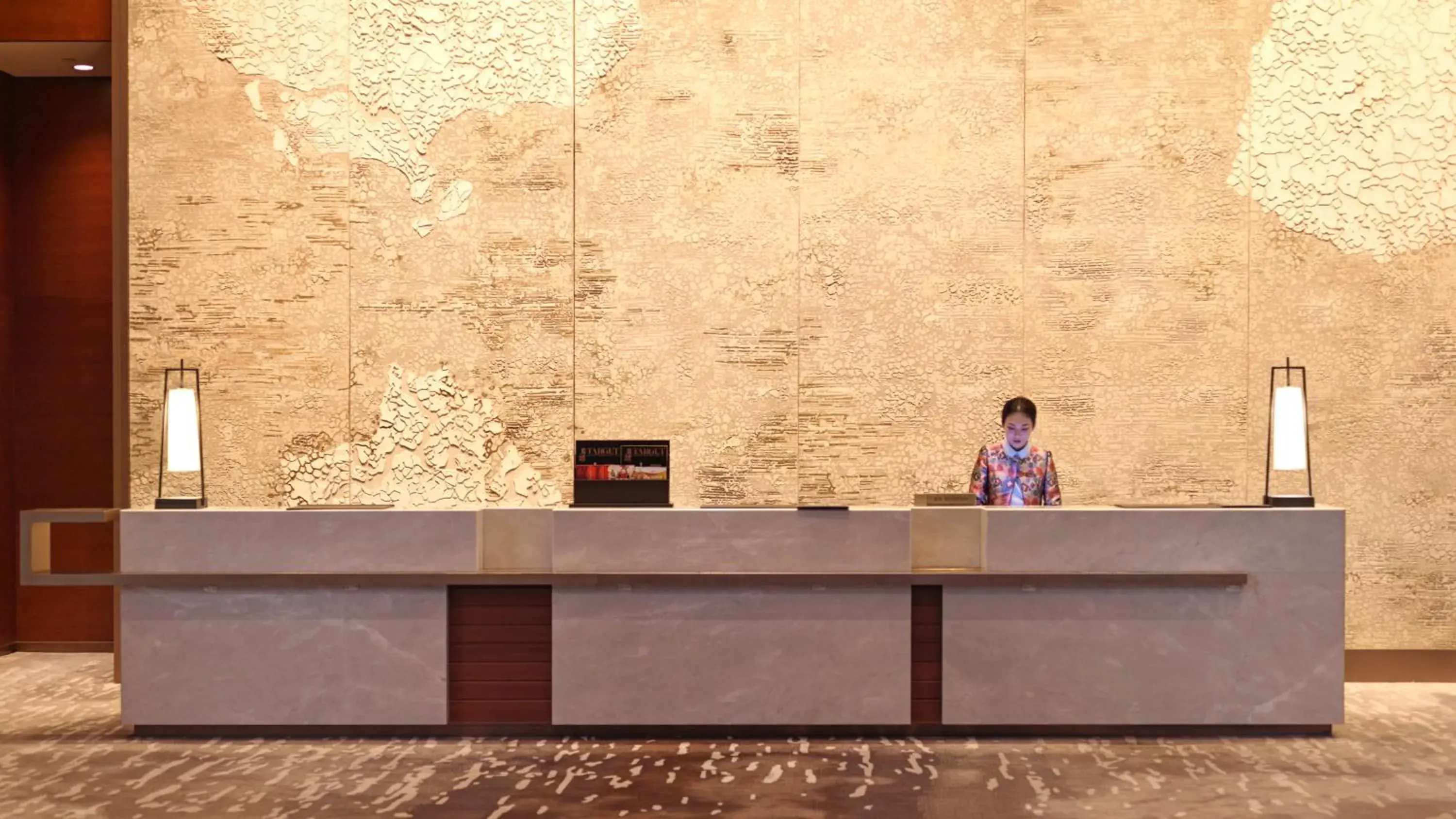 Property building in InterContinental Guangzhou Exhibition Center by IHG Property building in InterContinental Guangzhou Exhibition Center by IHG