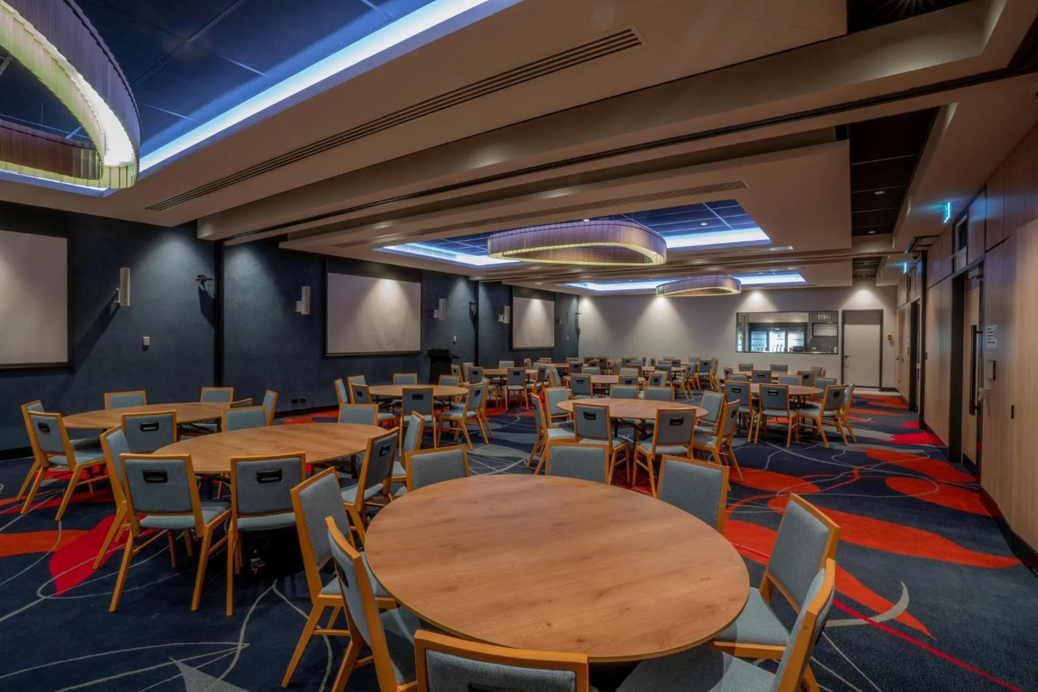 Meeting/conference room in Holiday Inn Sydney St Marys by IHG