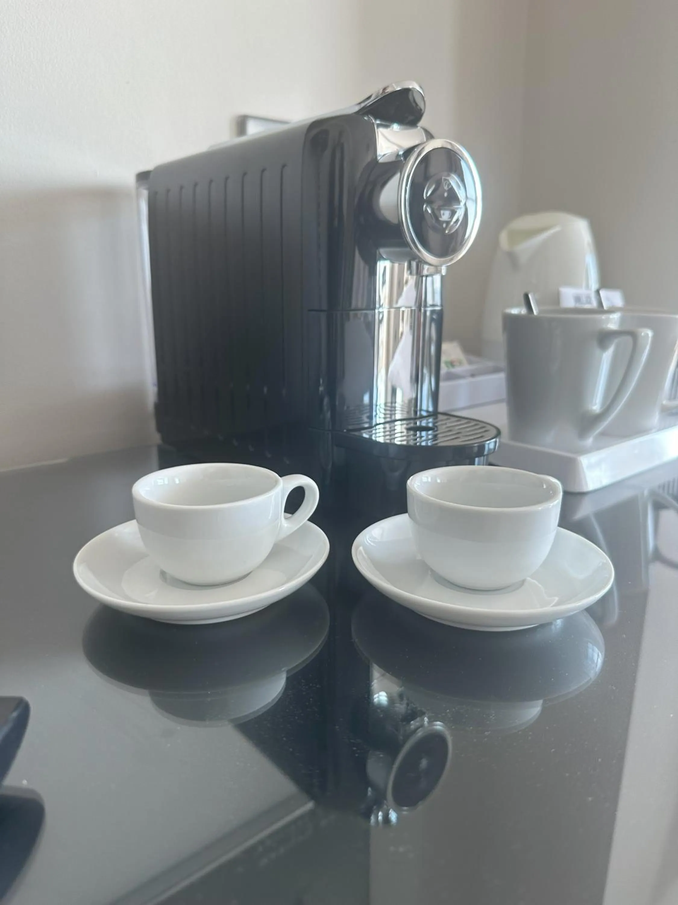 Coffee/tea facilities in Legends Hotel