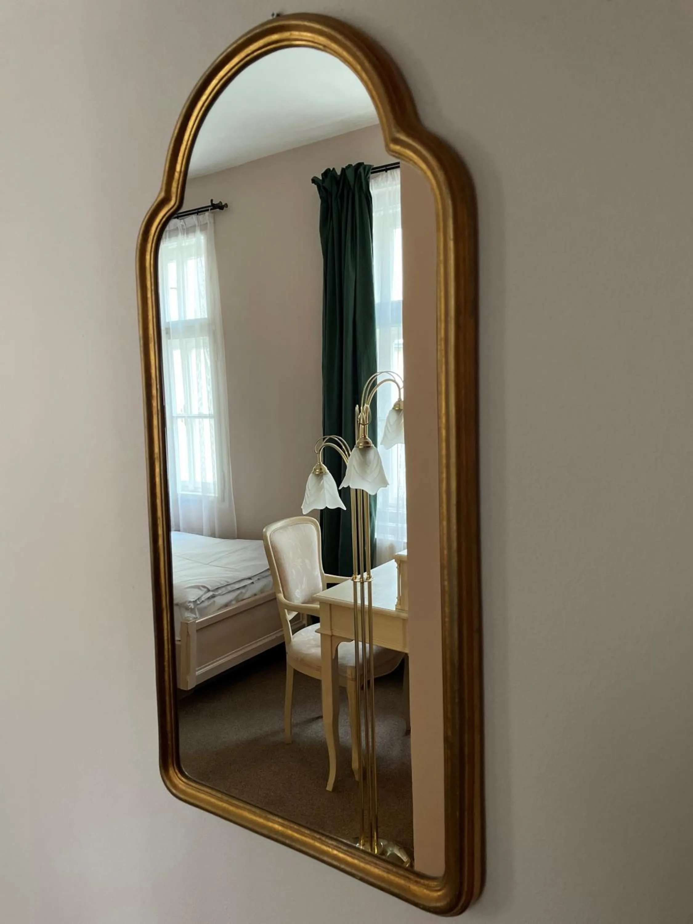 Decorative detail, Bed in U Cervene zidle - Red Chair Hotel