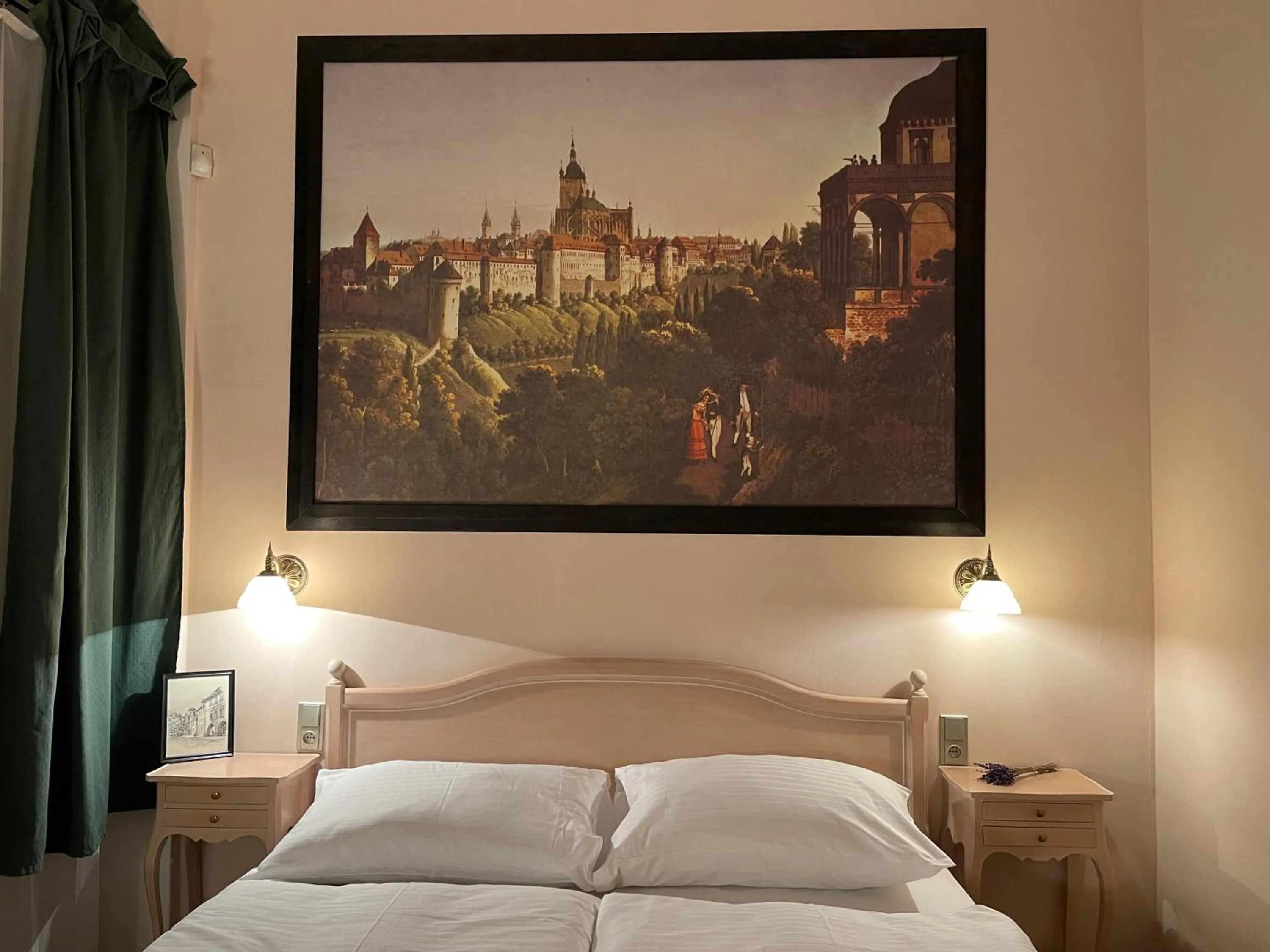 Bed in U Cervene zidle - Red Chair Hotel