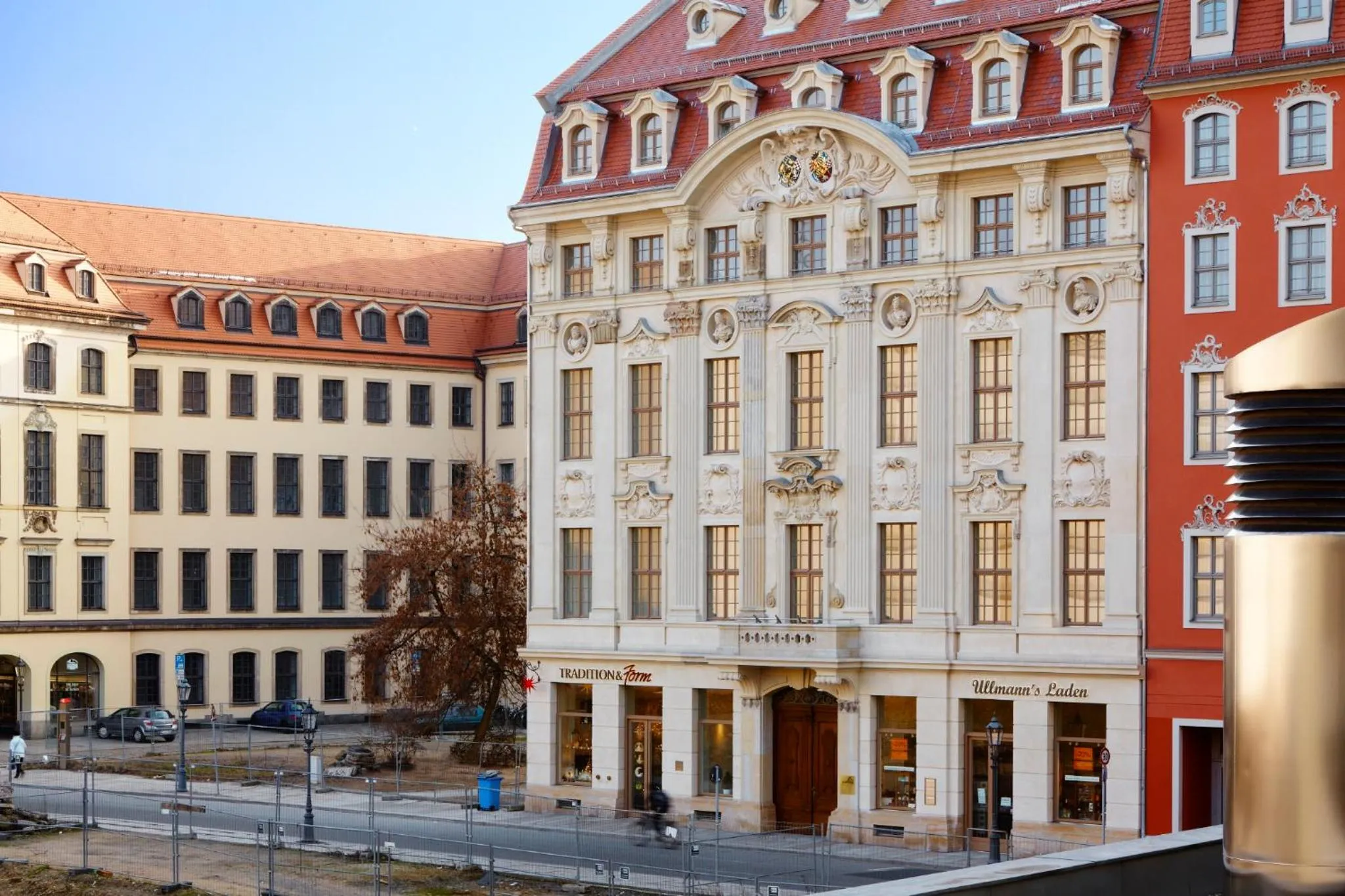 Facade/entrance in Hapimag Ferienwohnungen Dresden