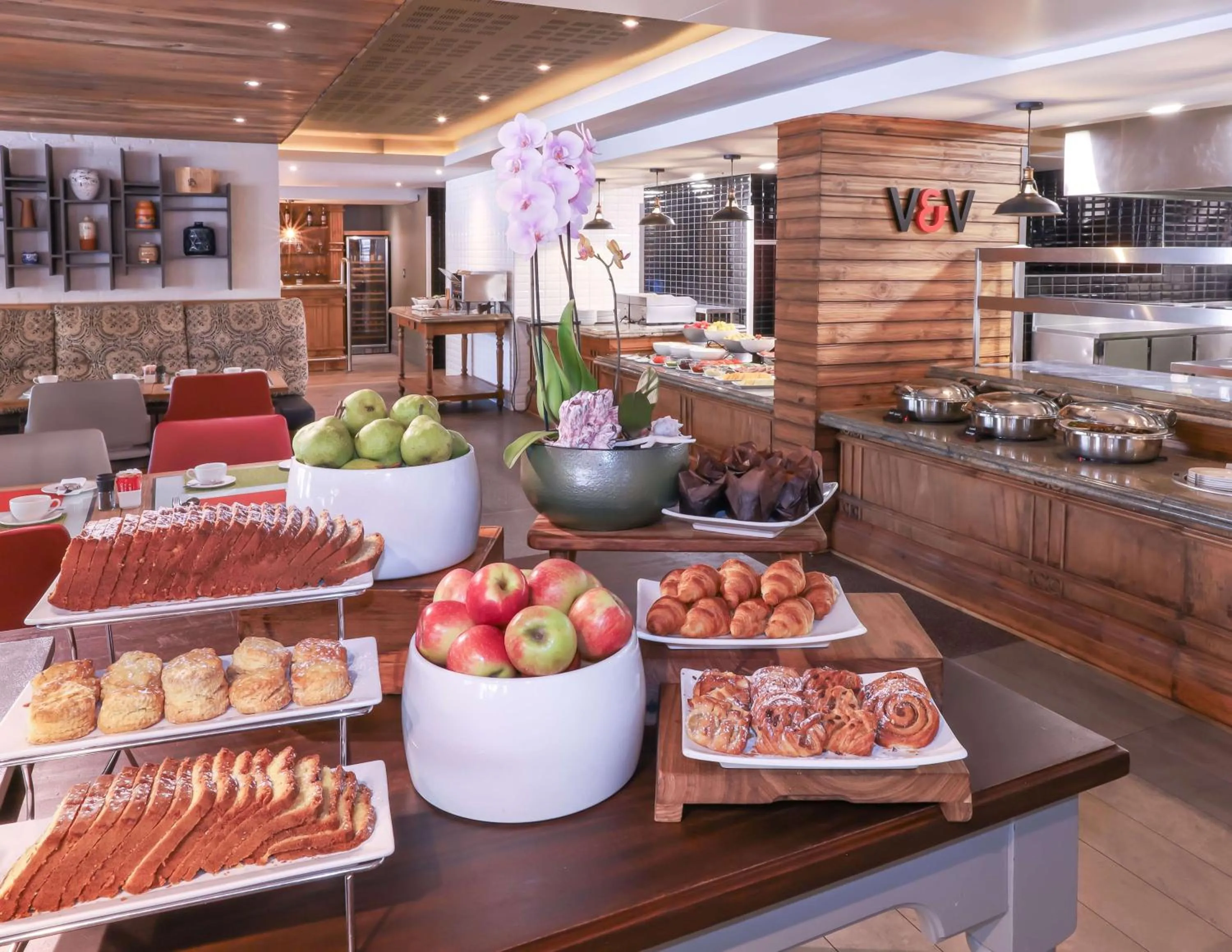 Restaurant/places to eat in SunSquare Cape Town City Bowl