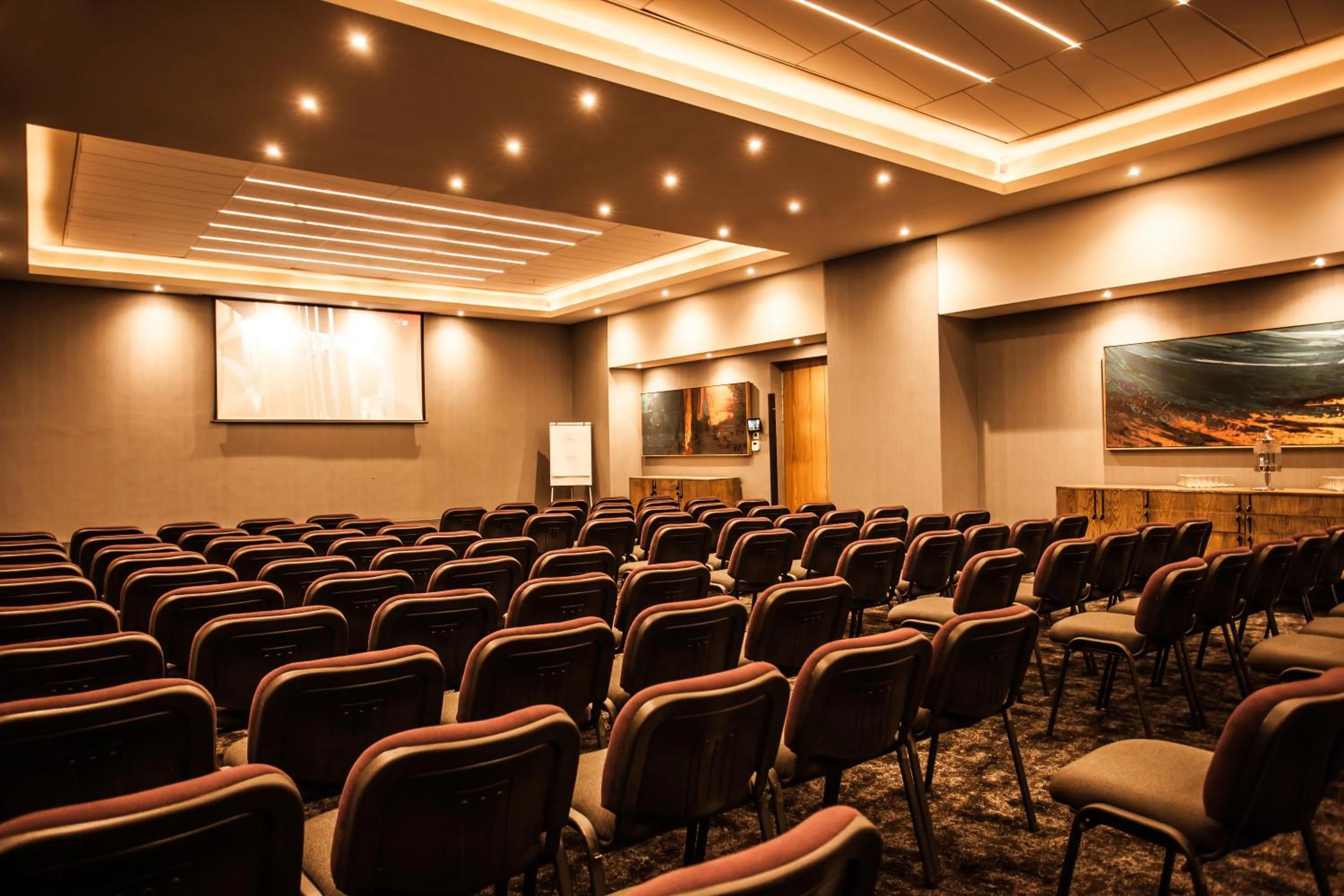 Banquet/Function facilities in SunSquare Cape Town City Bowl