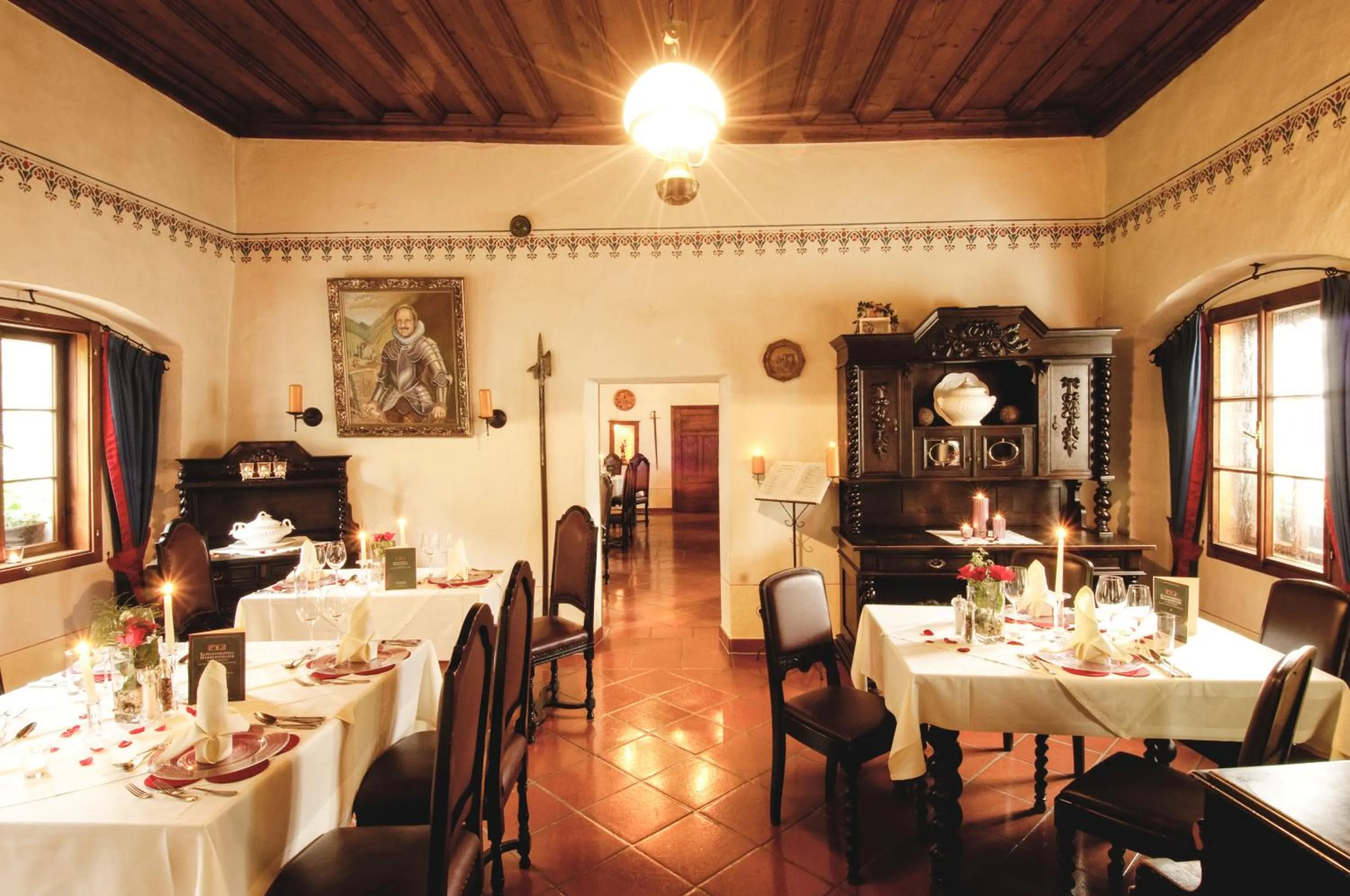 Restaurant/places to eat in Aparthotel Schloss Thannegg