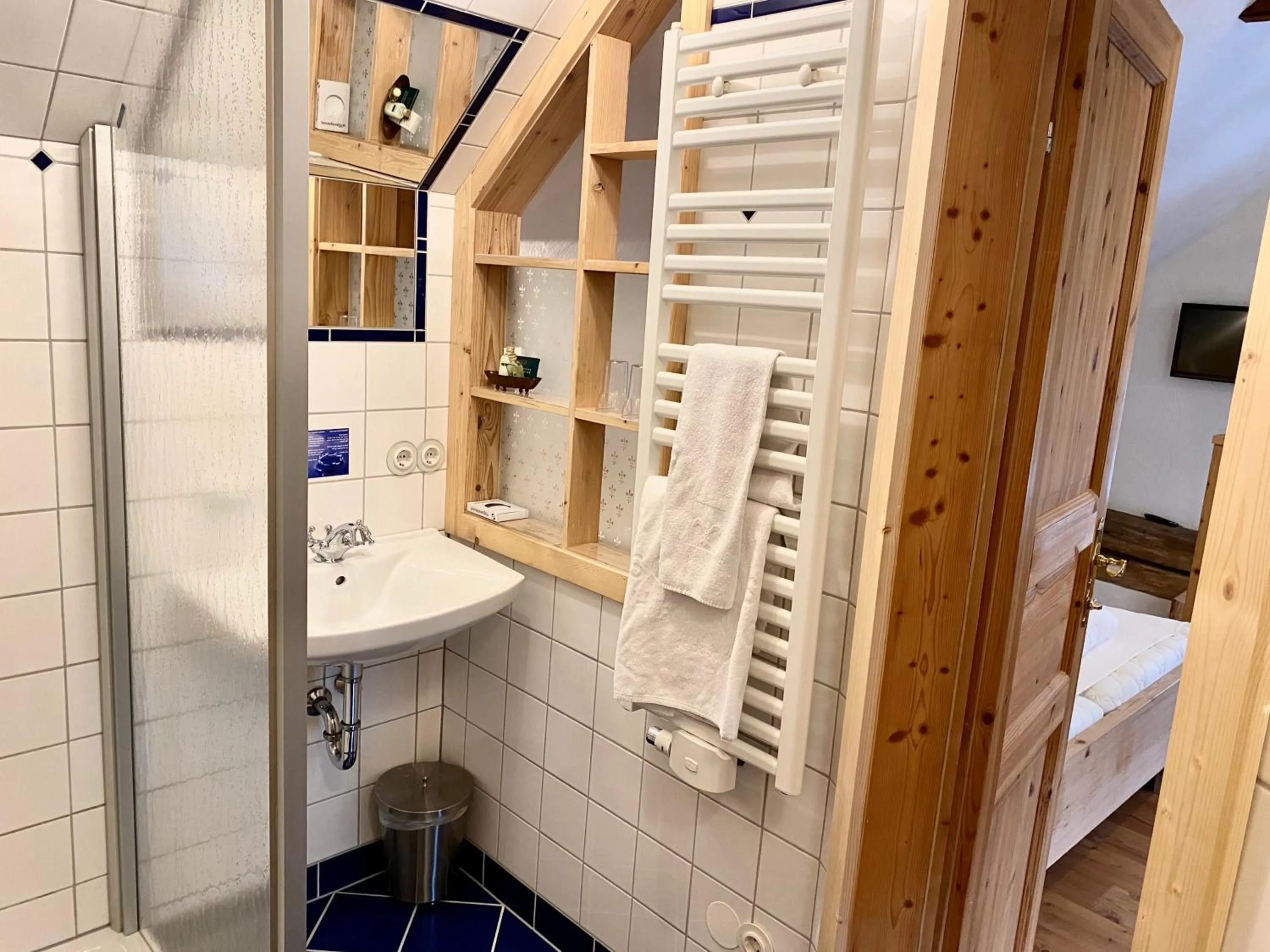 Shower in Aparthotel Schloss Thannegg