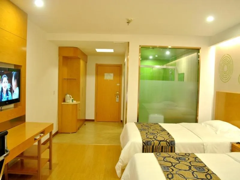 Bed in GreenTree Inn Chizhou High-Speed Railway Station Hotel