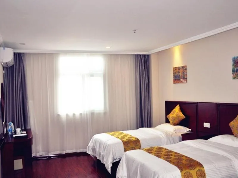 Bed in GreenTree Inn XuZhou Benteng Avenue Express Hotel