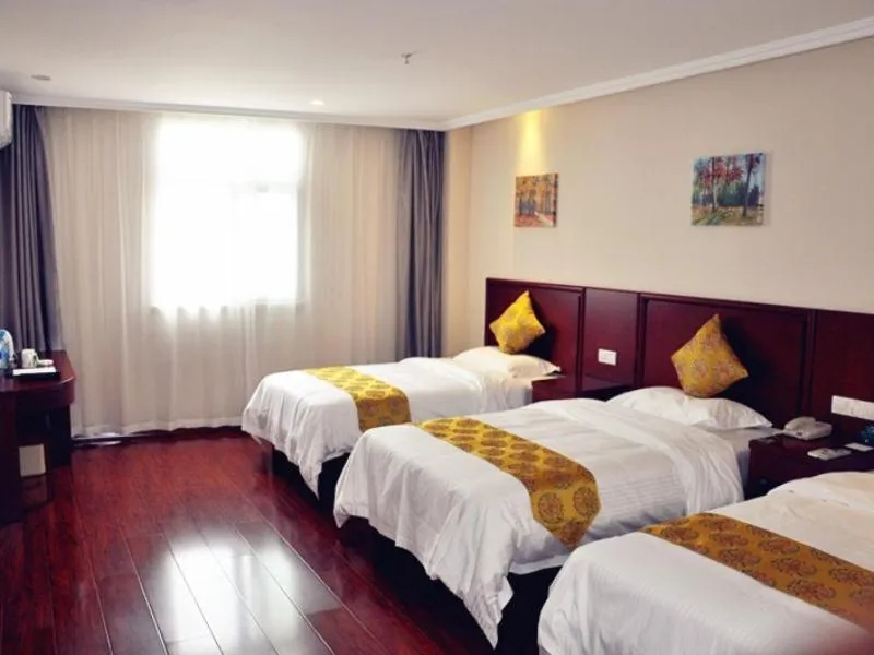 Bed in GreenTree Inn XuZhou Benteng Avenue Express Hotel
