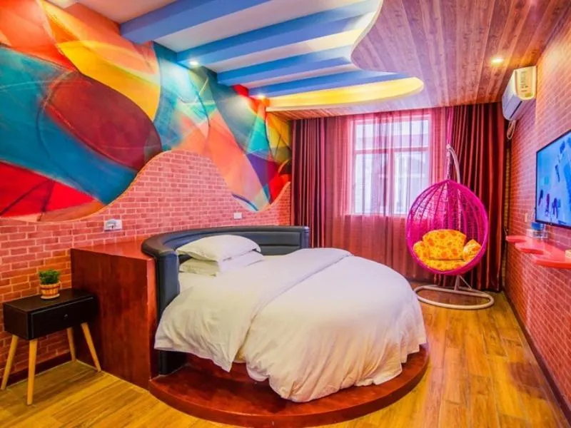 Bed in Shell Jingde Town Fuliang District Ceramics University Hotel