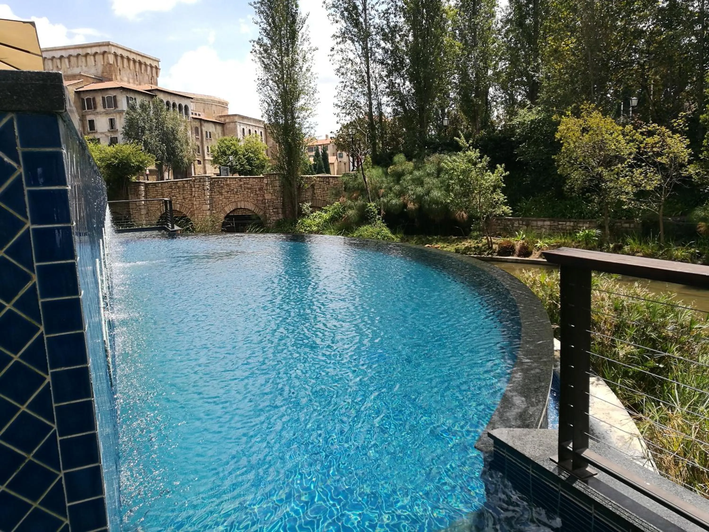 Swimming pool in Pivot Hotel Montecasino