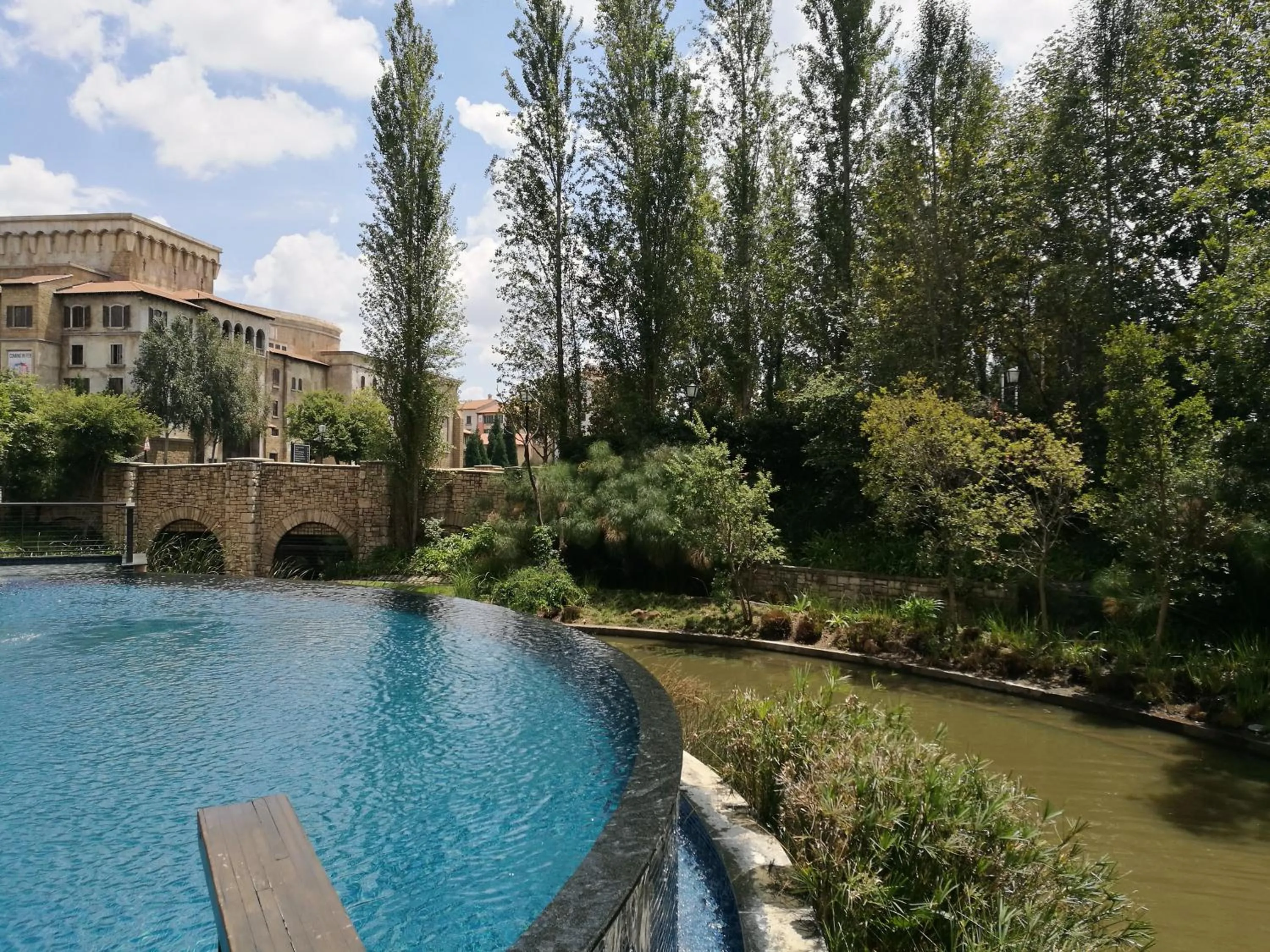Swimming pool in Pivot Hotel Montecasino