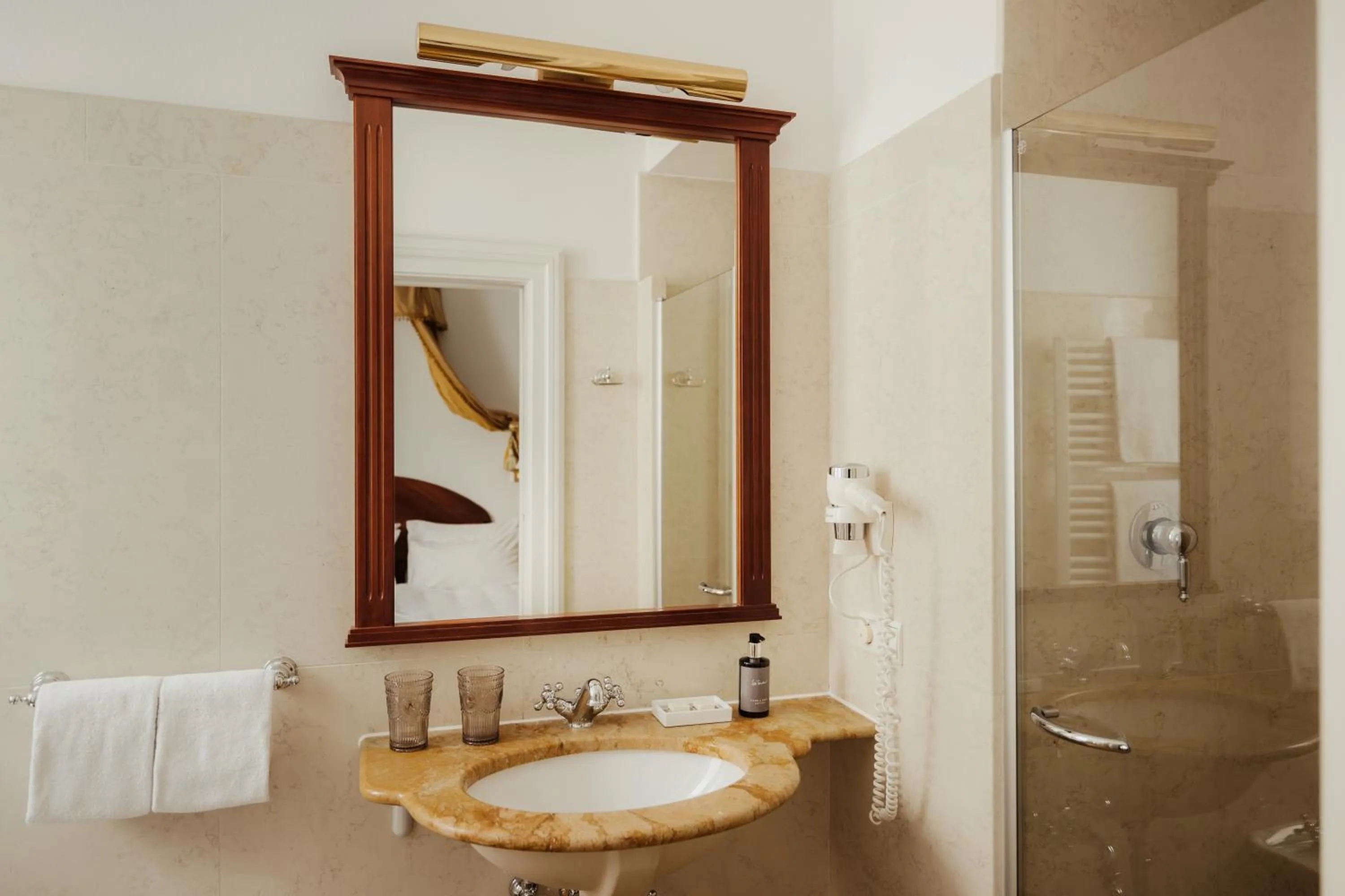 Photo of the whole room in Corso am Graben