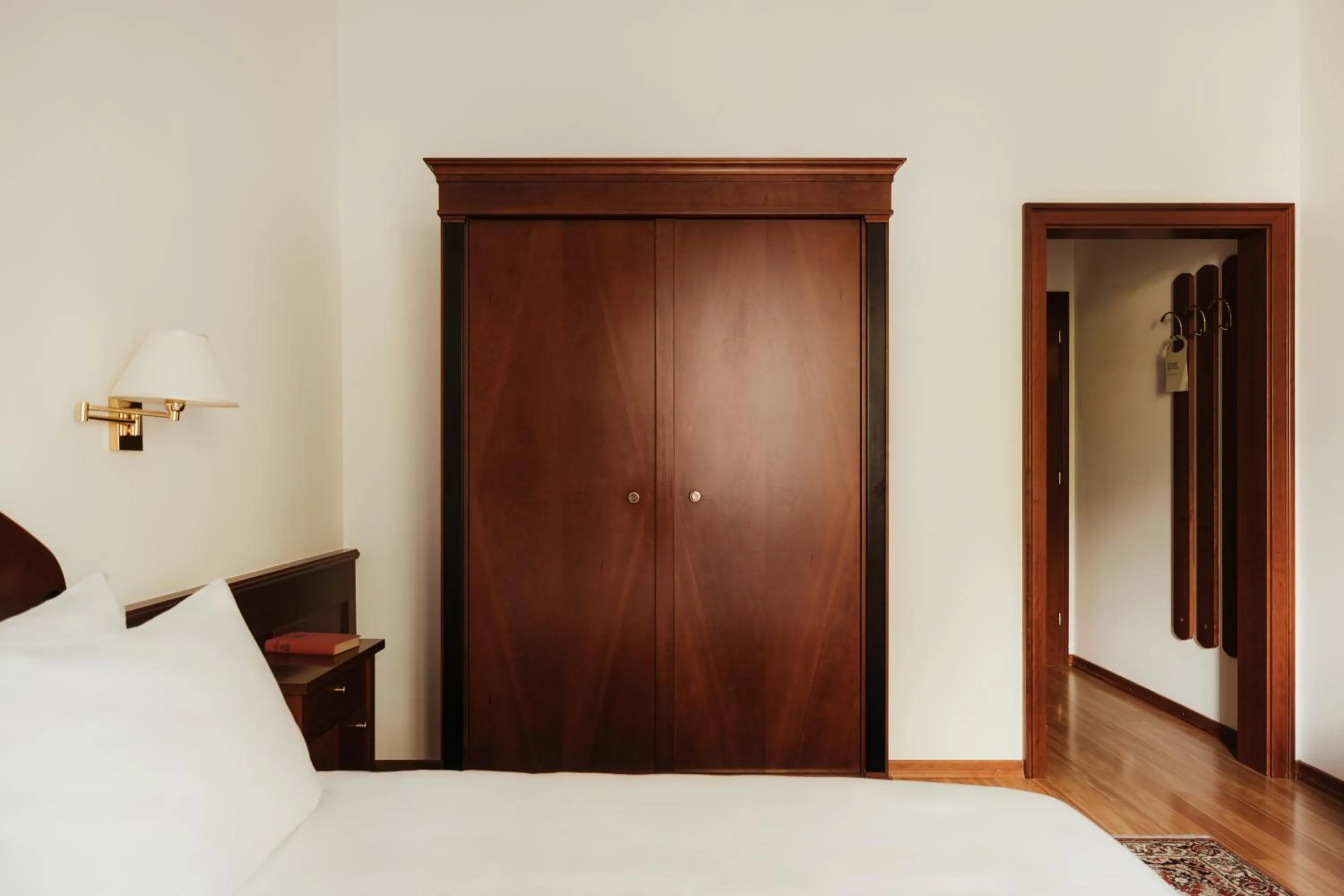 Bedroom, Bed in Corso am Graben