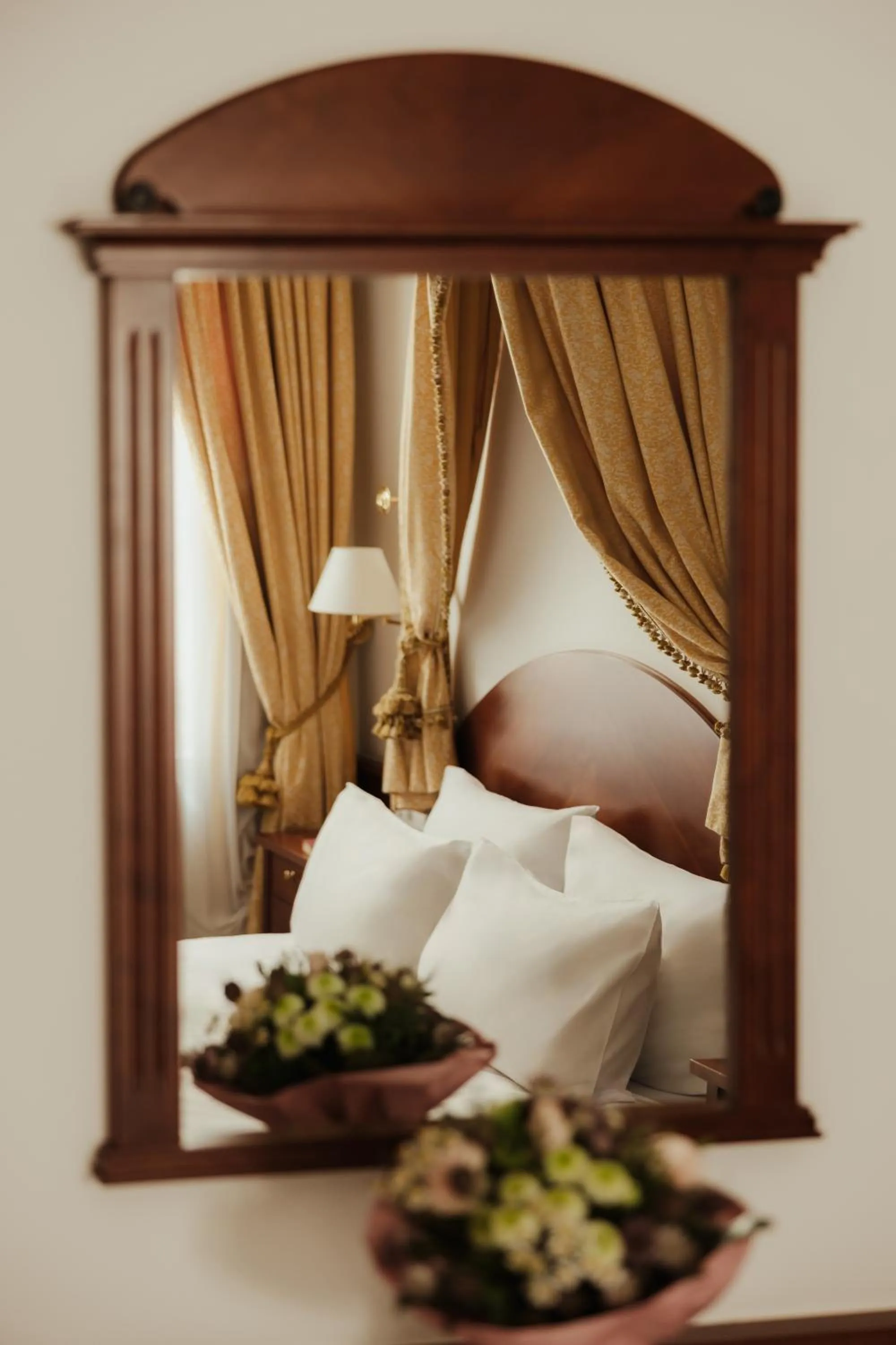 Decorative detail, Bed in Corso am Graben