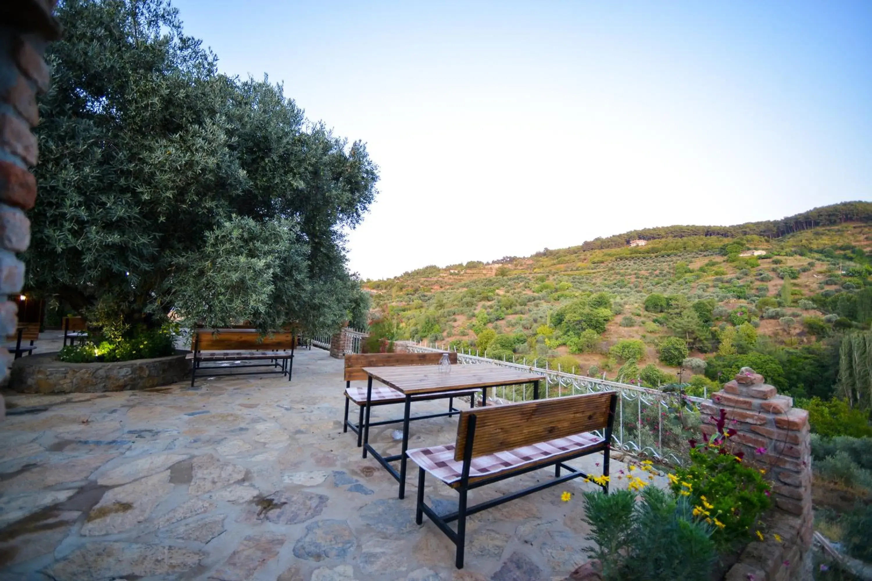 Garden view in Kirkinca Hotel Garden view in Kirkinca Hotel