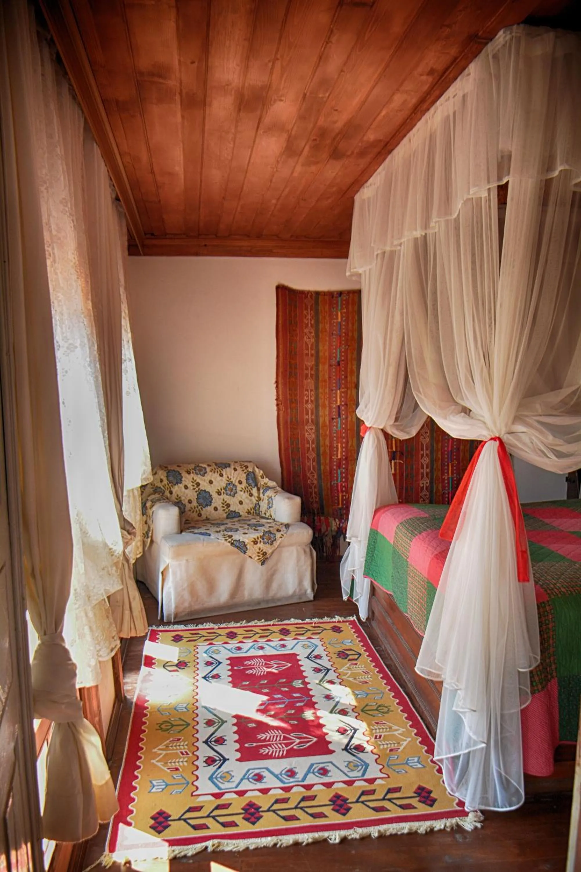 Bed in Kirkinca Hotel