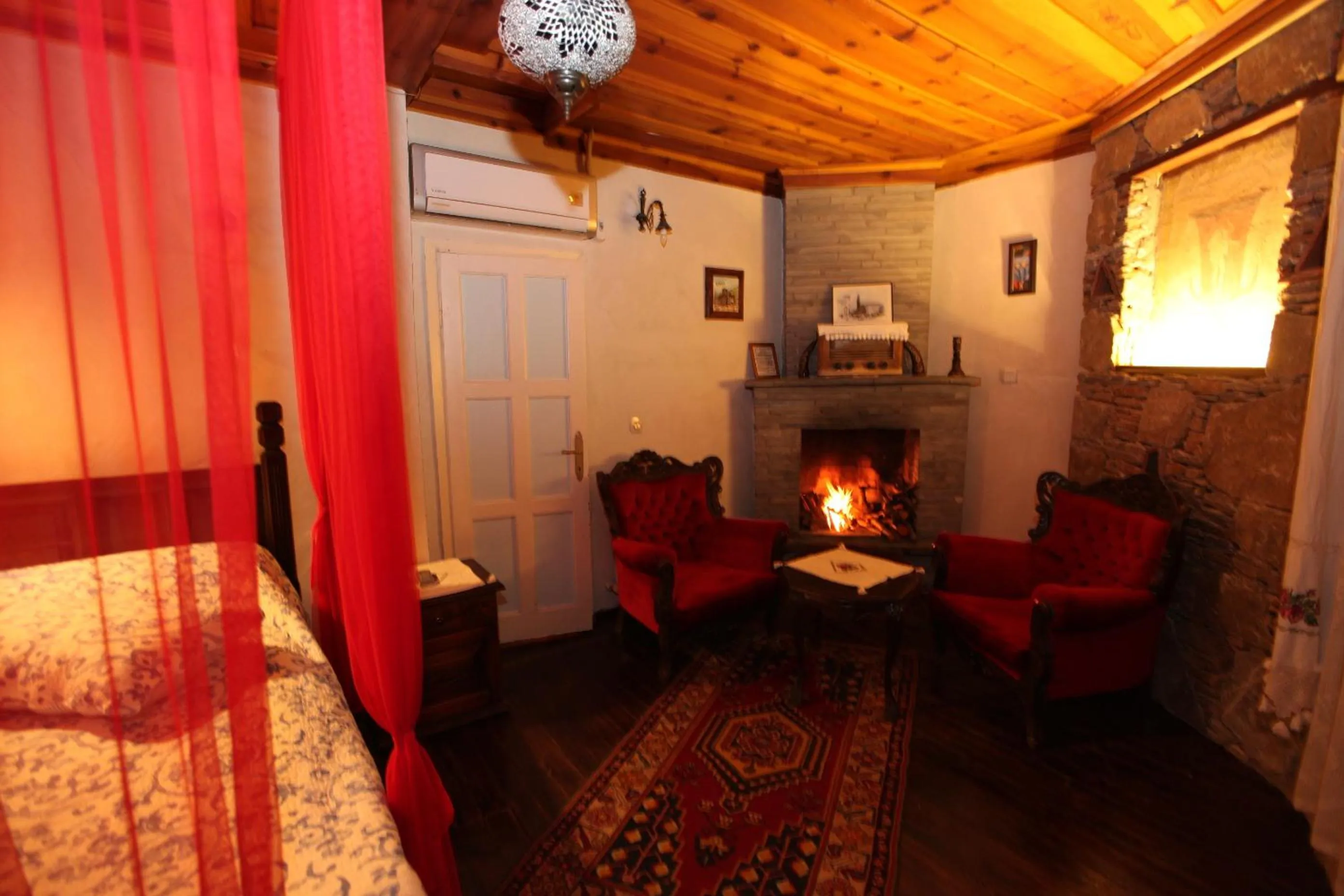 Bedroom in Kirkinca Hotel