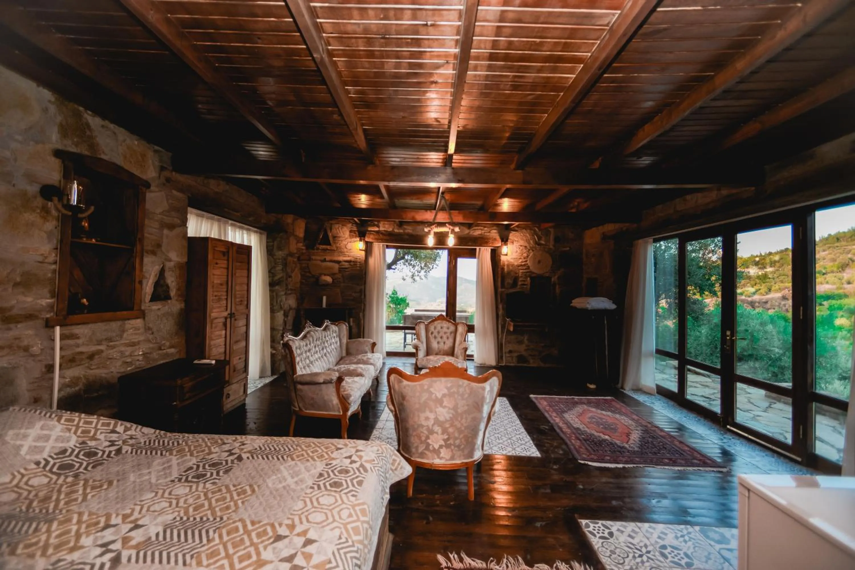 Seating area in Kirkinca Hotel