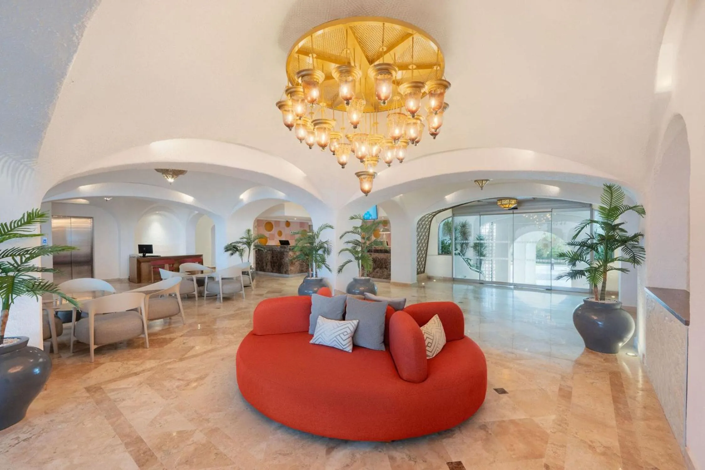 Living room in GR Solaris Caribe - All Inclusive