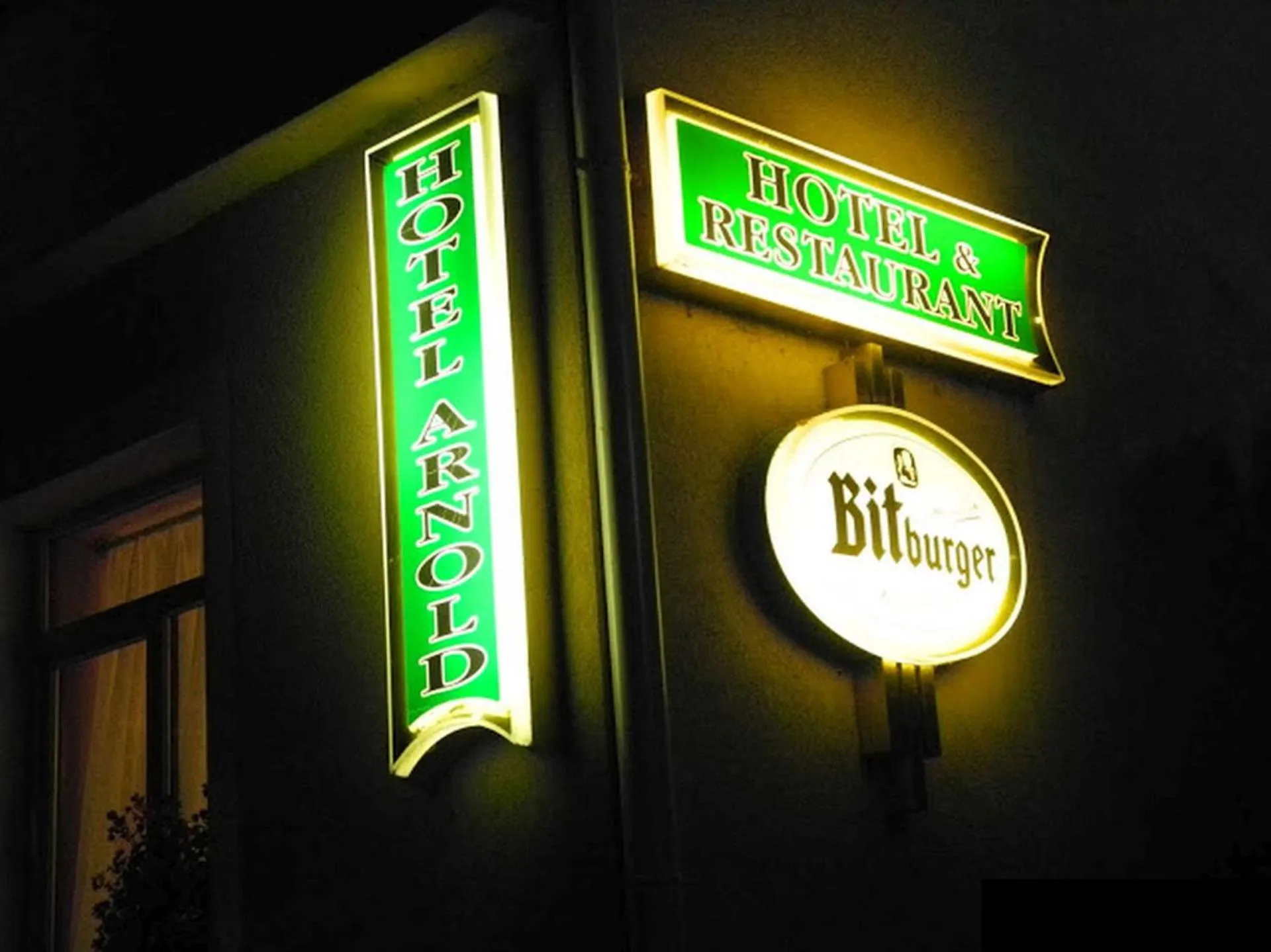 Facade/entrance in Hotel Arnold