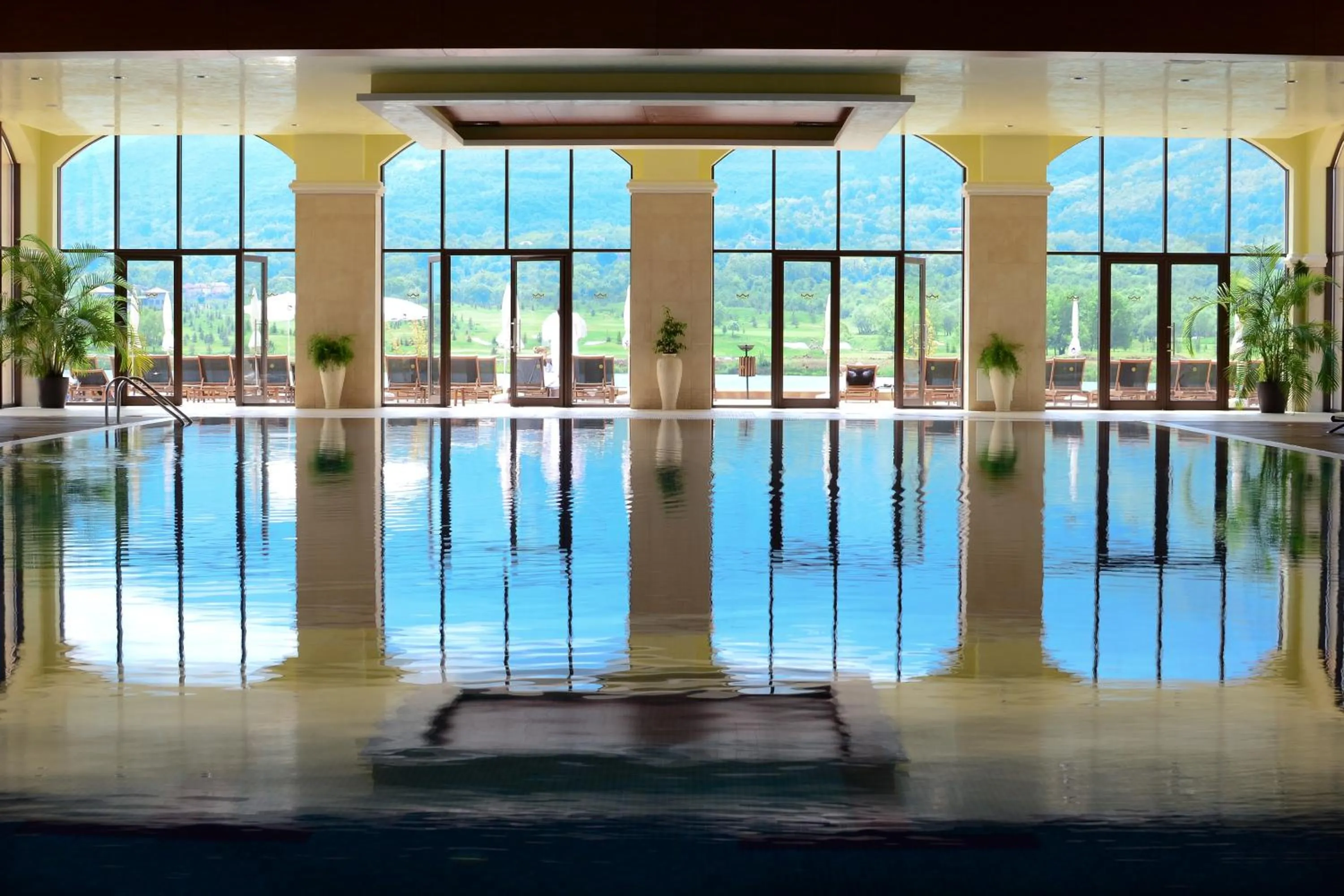 Swimming pool in Hyatt Regency Pravets Resort