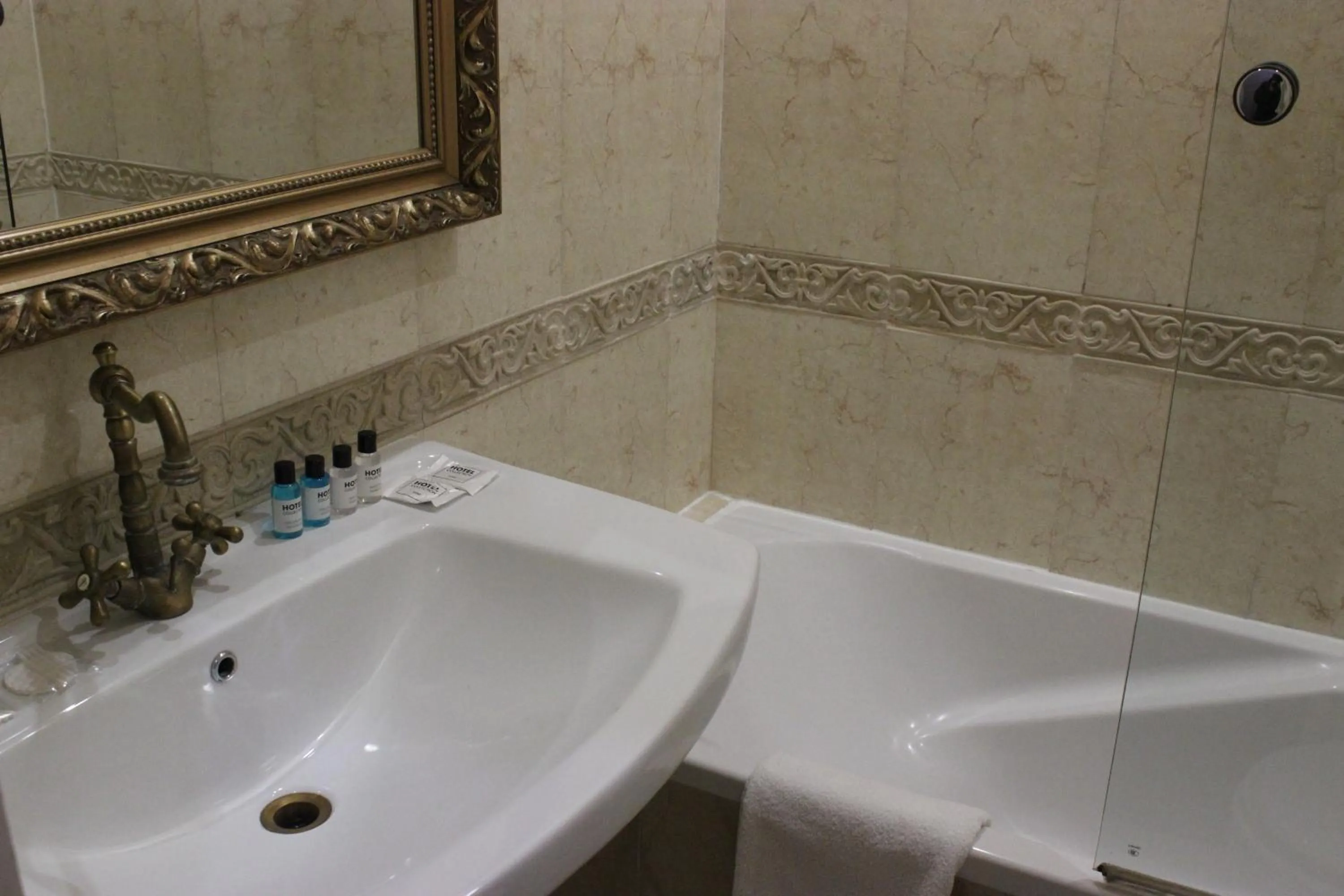 Bathroom in De Paris Hotel