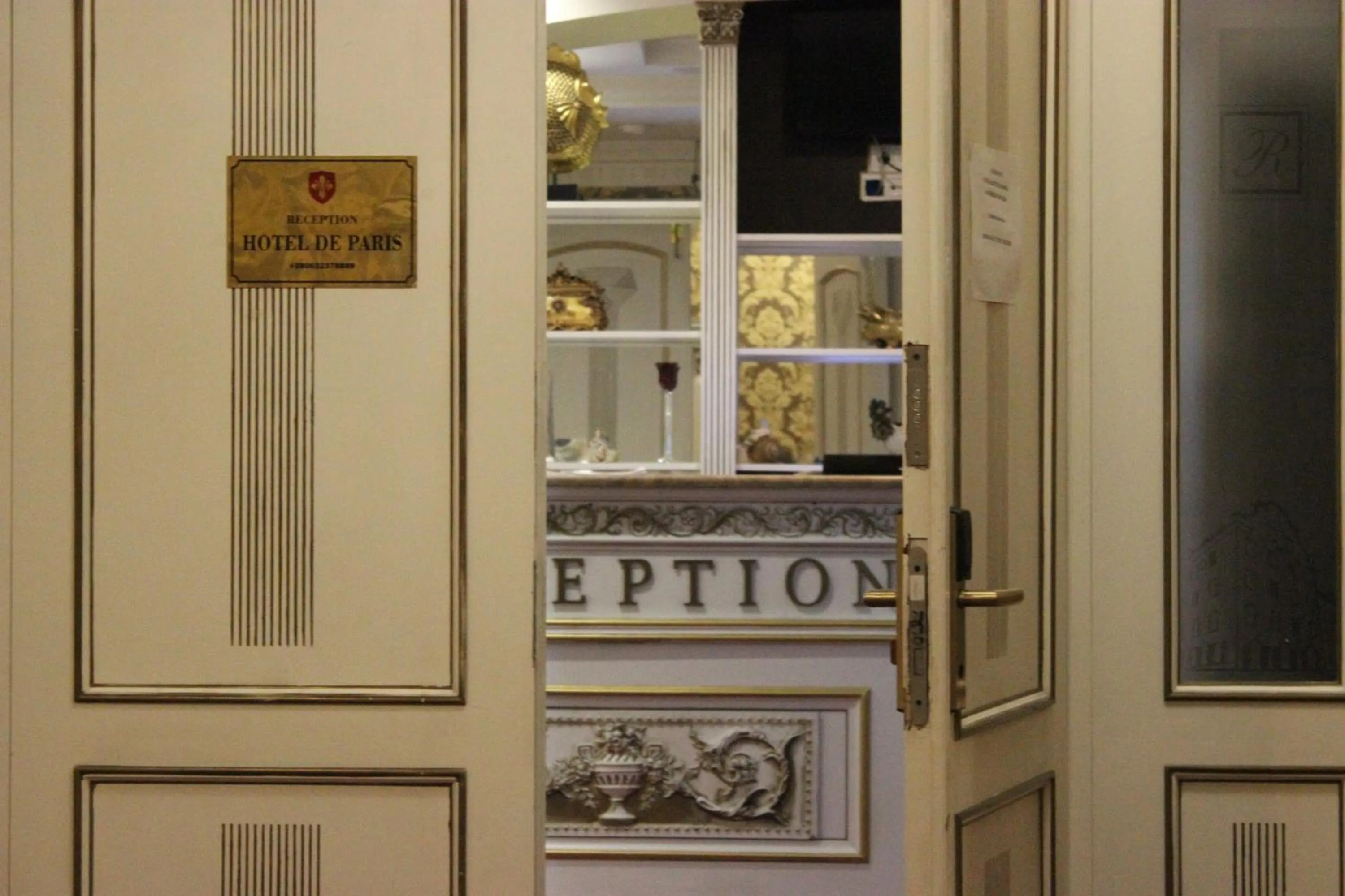 Lobby or reception in De Paris Hotel