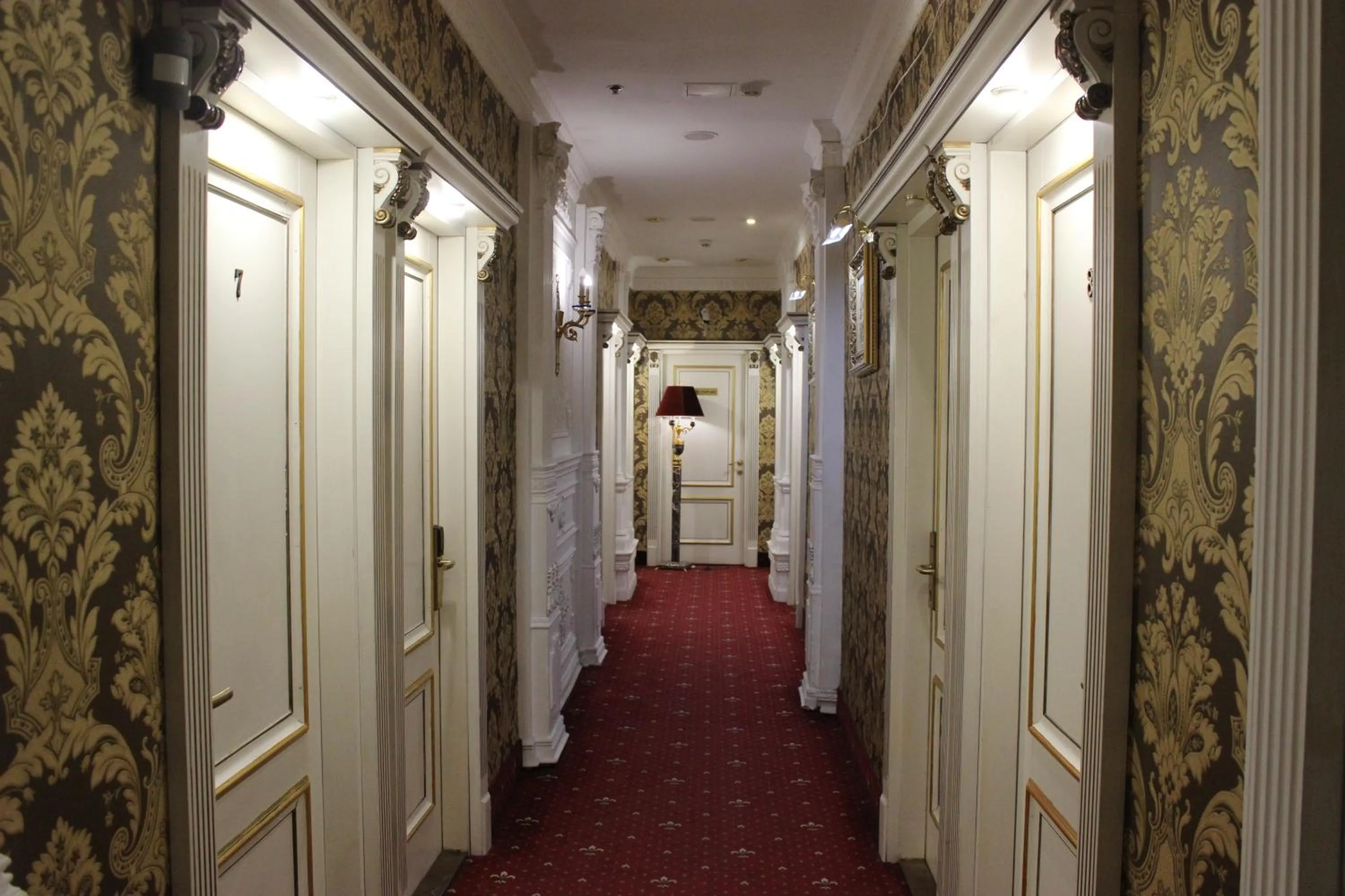 Lobby or reception in De Paris Hotel
