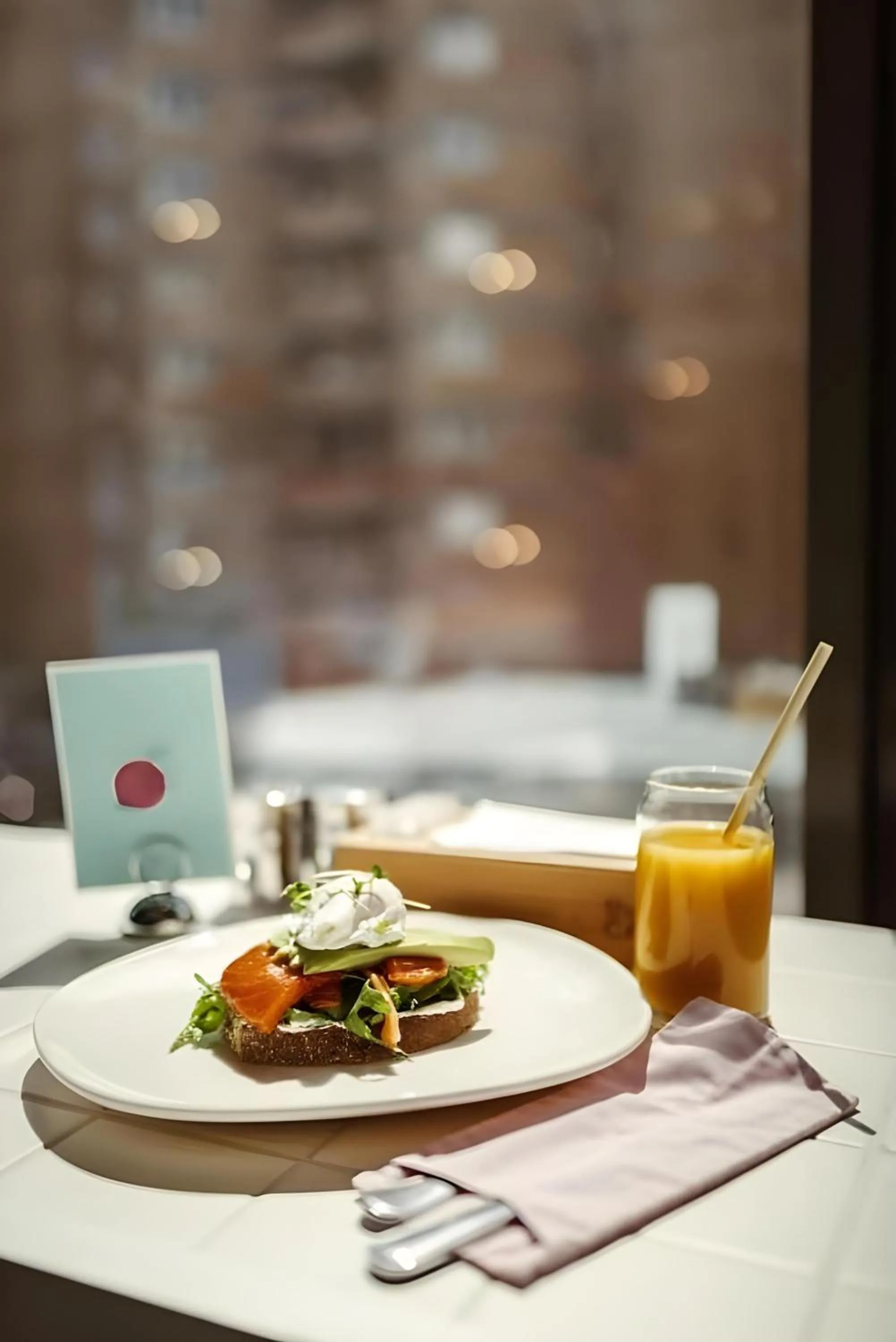 Breakfast in De Paris Hotel